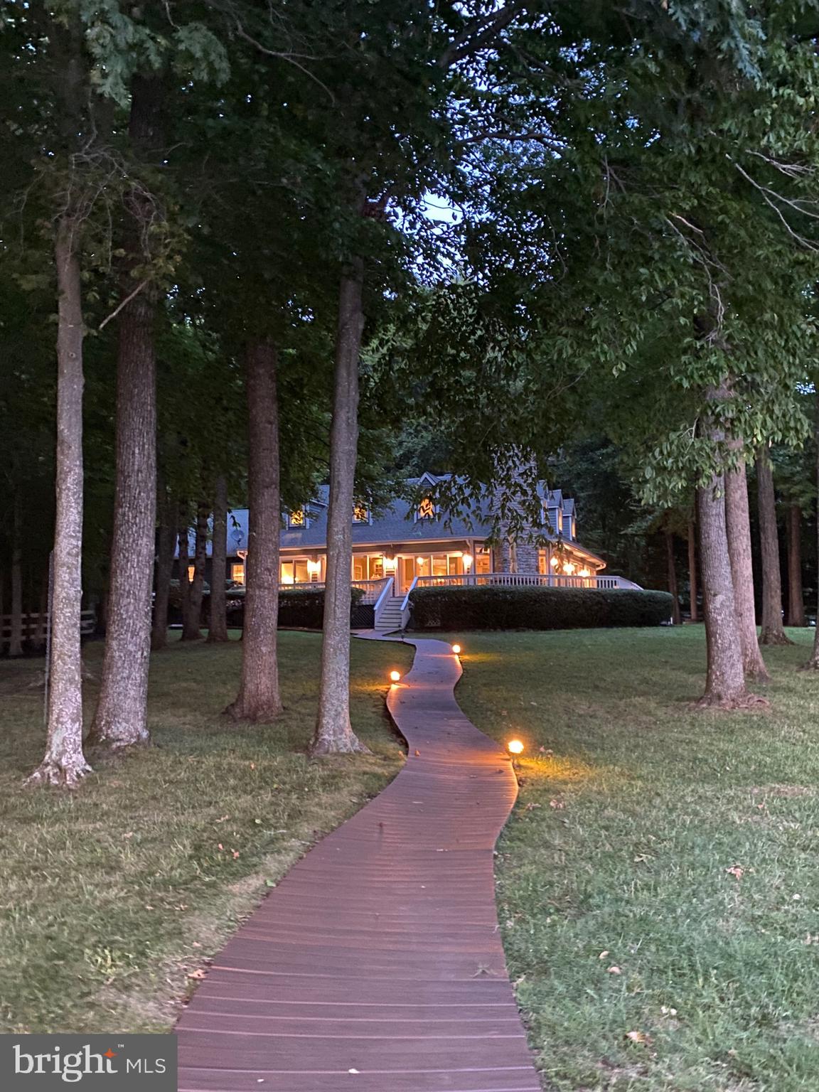 FOXWOOD MANOR - Residential