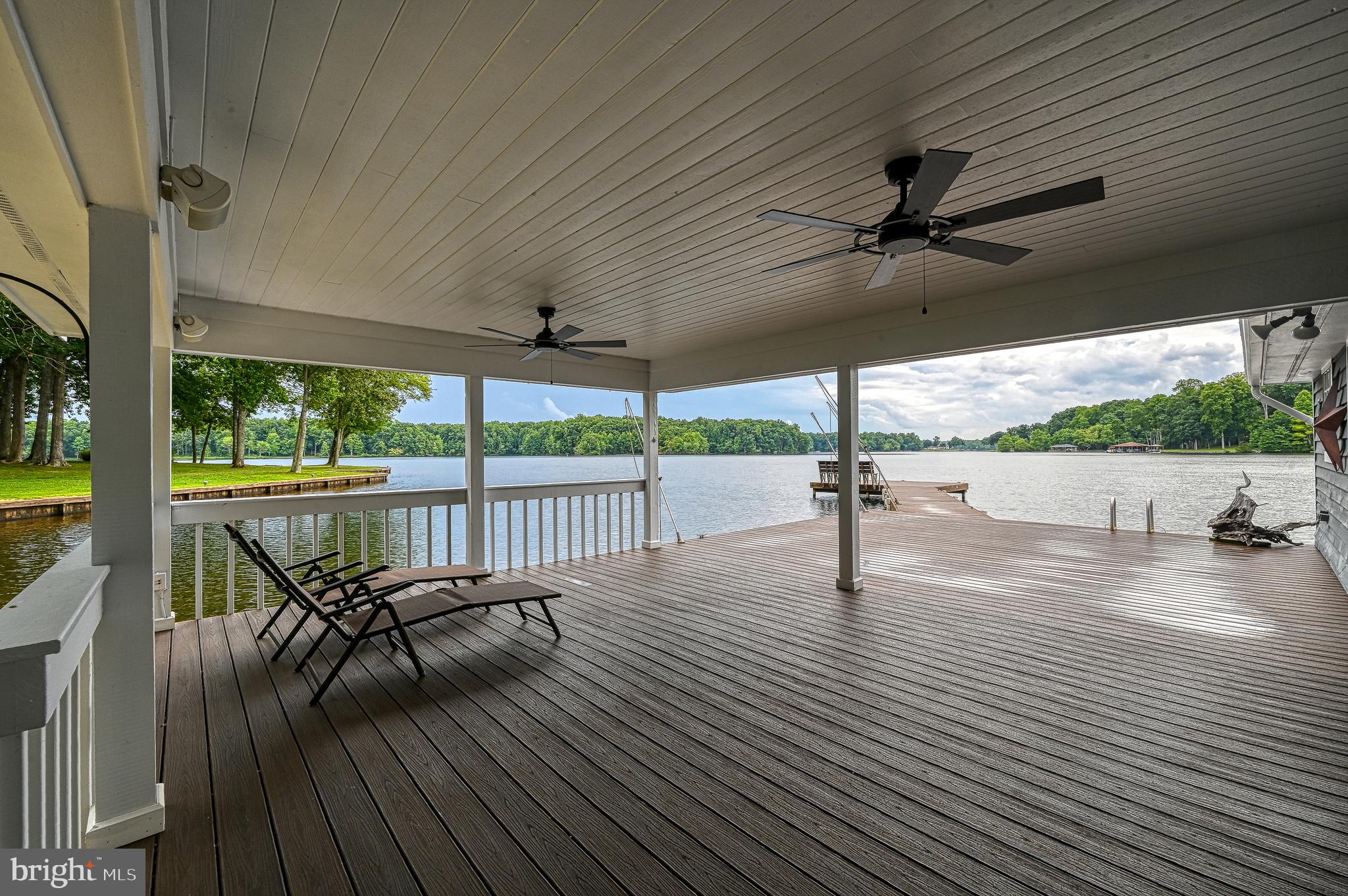 FOXWOOD MANOR - Residential