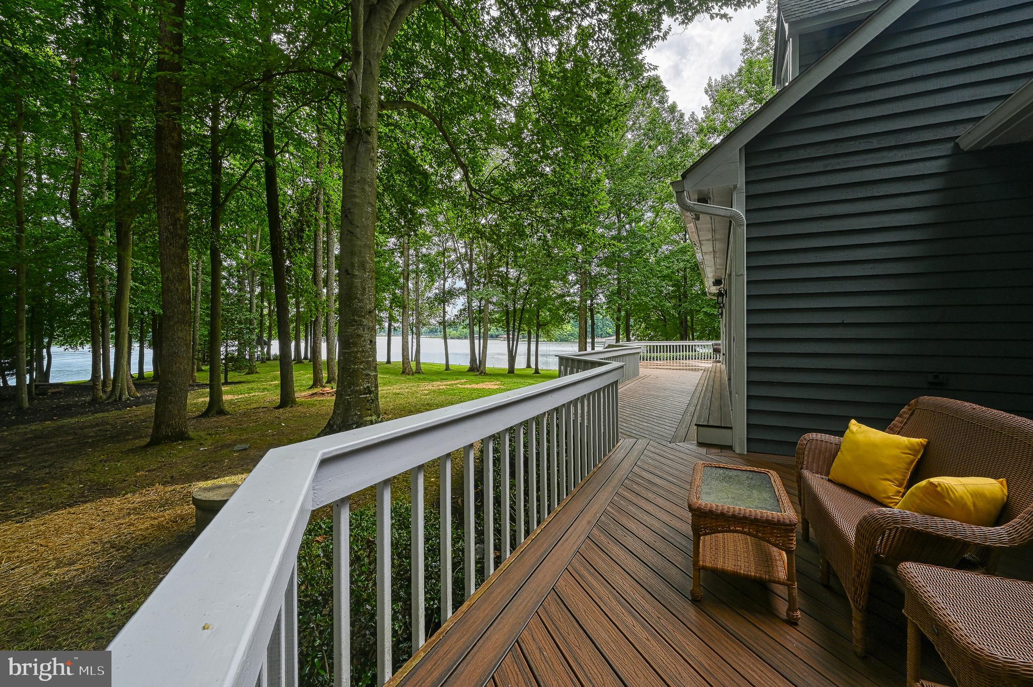 FOXWOOD MANOR - Residential