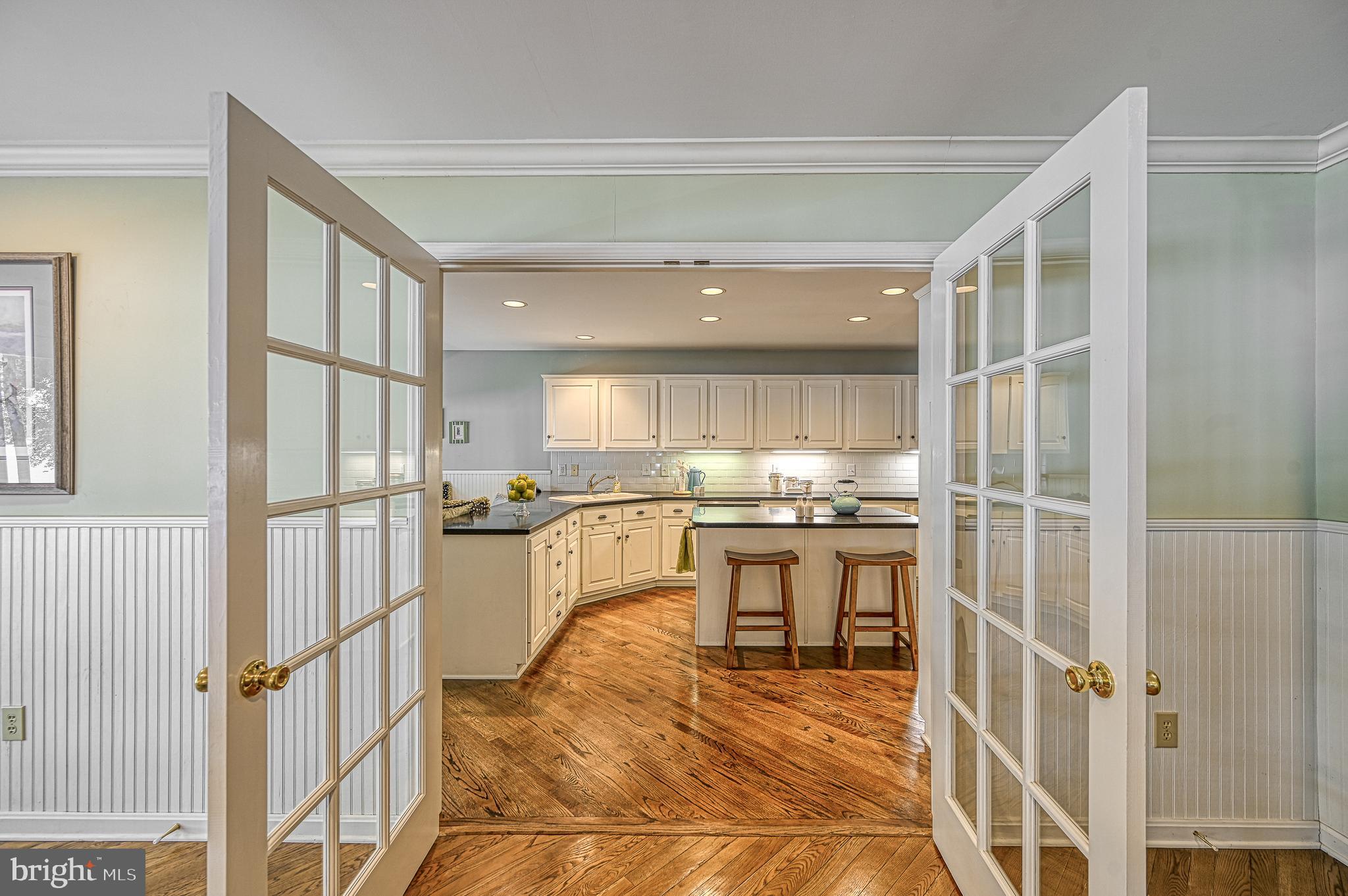 FOXWOOD MANOR - Residential