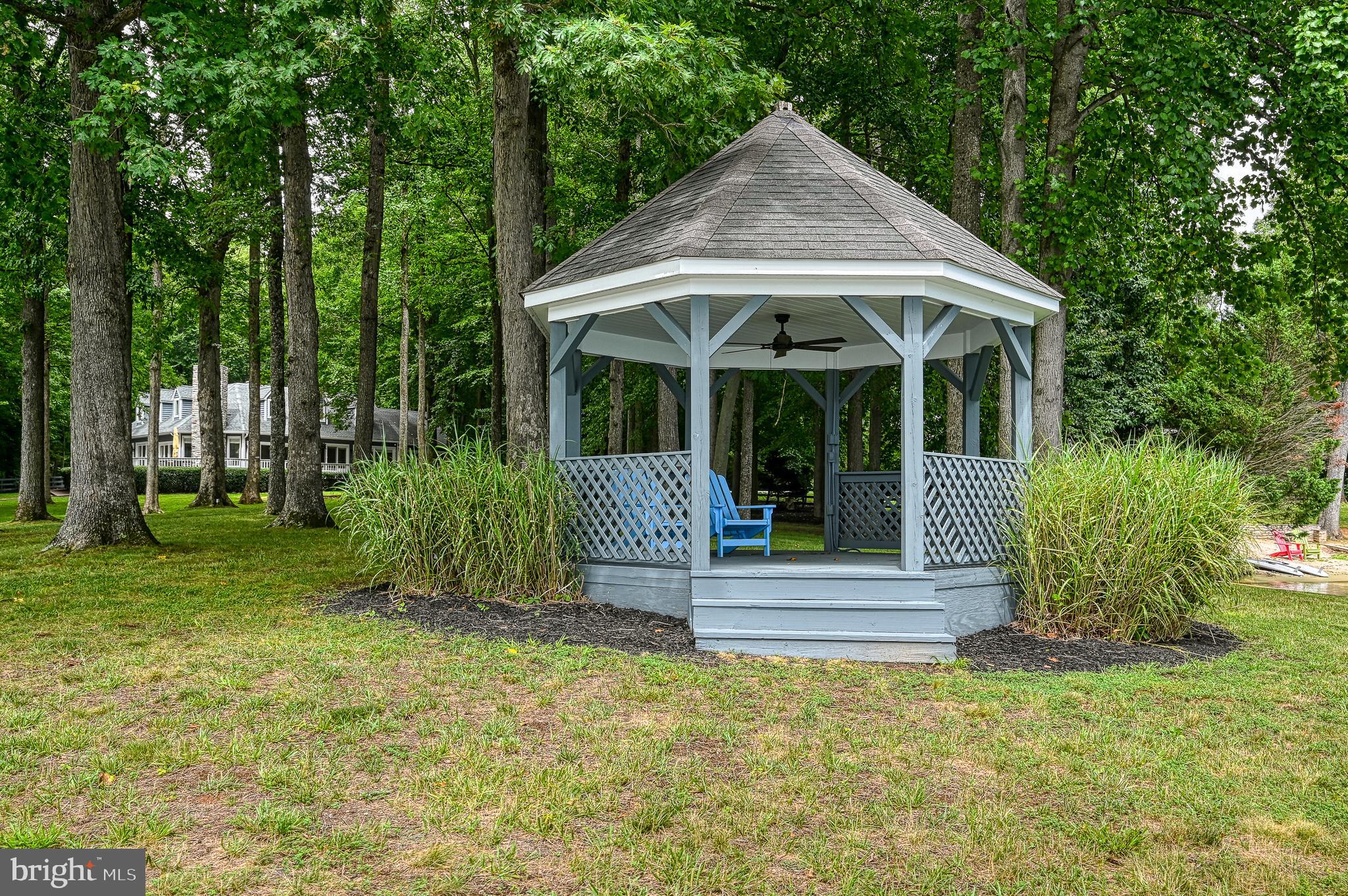 FOXWOOD MANOR - Residential