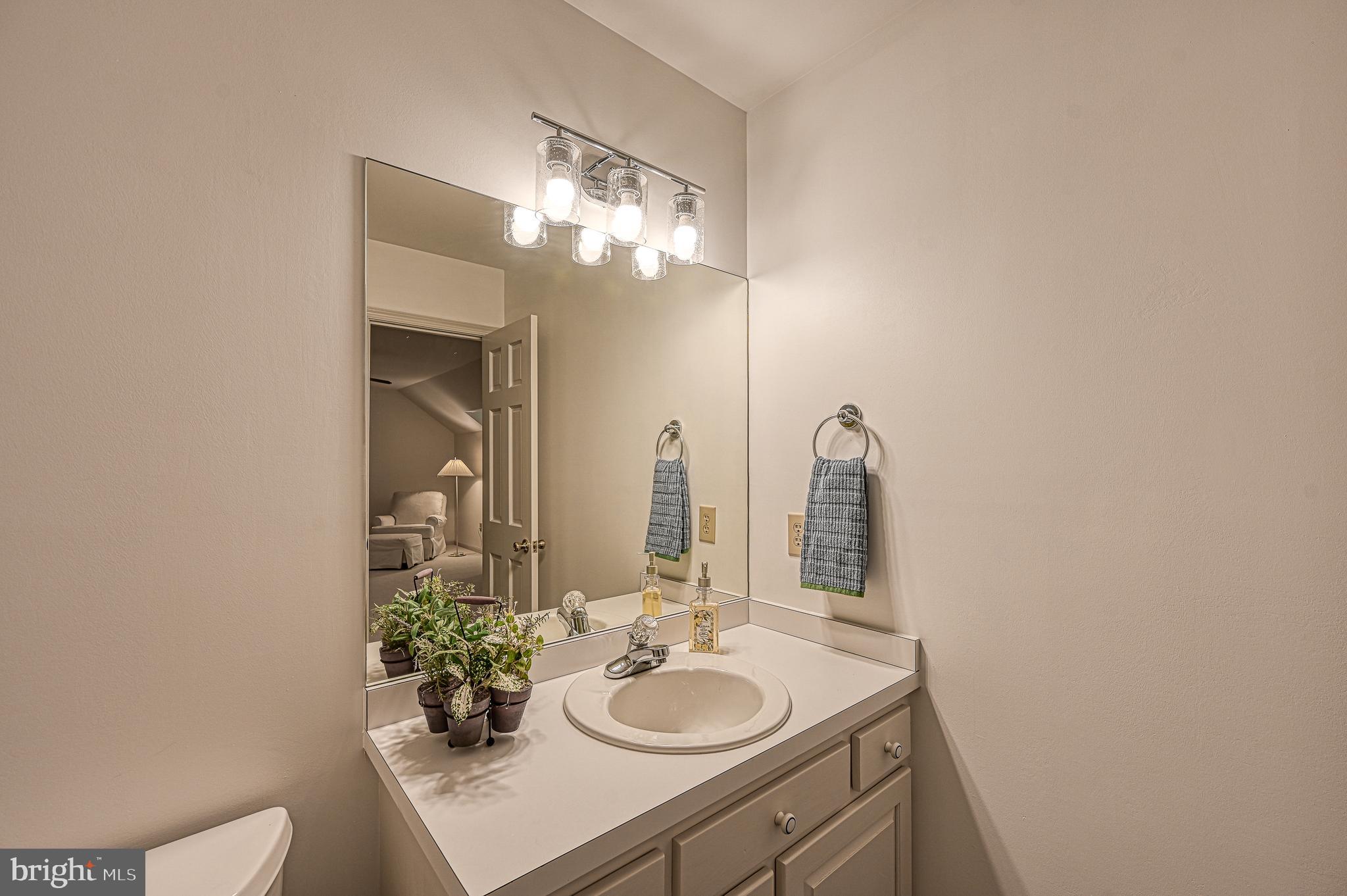 FOXWOOD MANOR - Residential