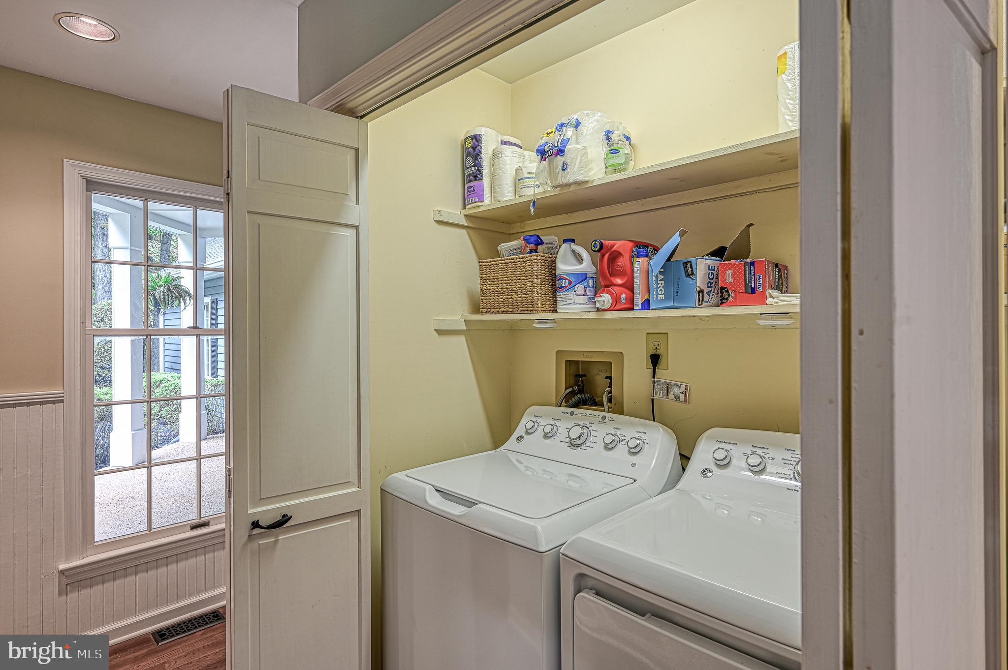 FOXWOOD MANOR - Residential