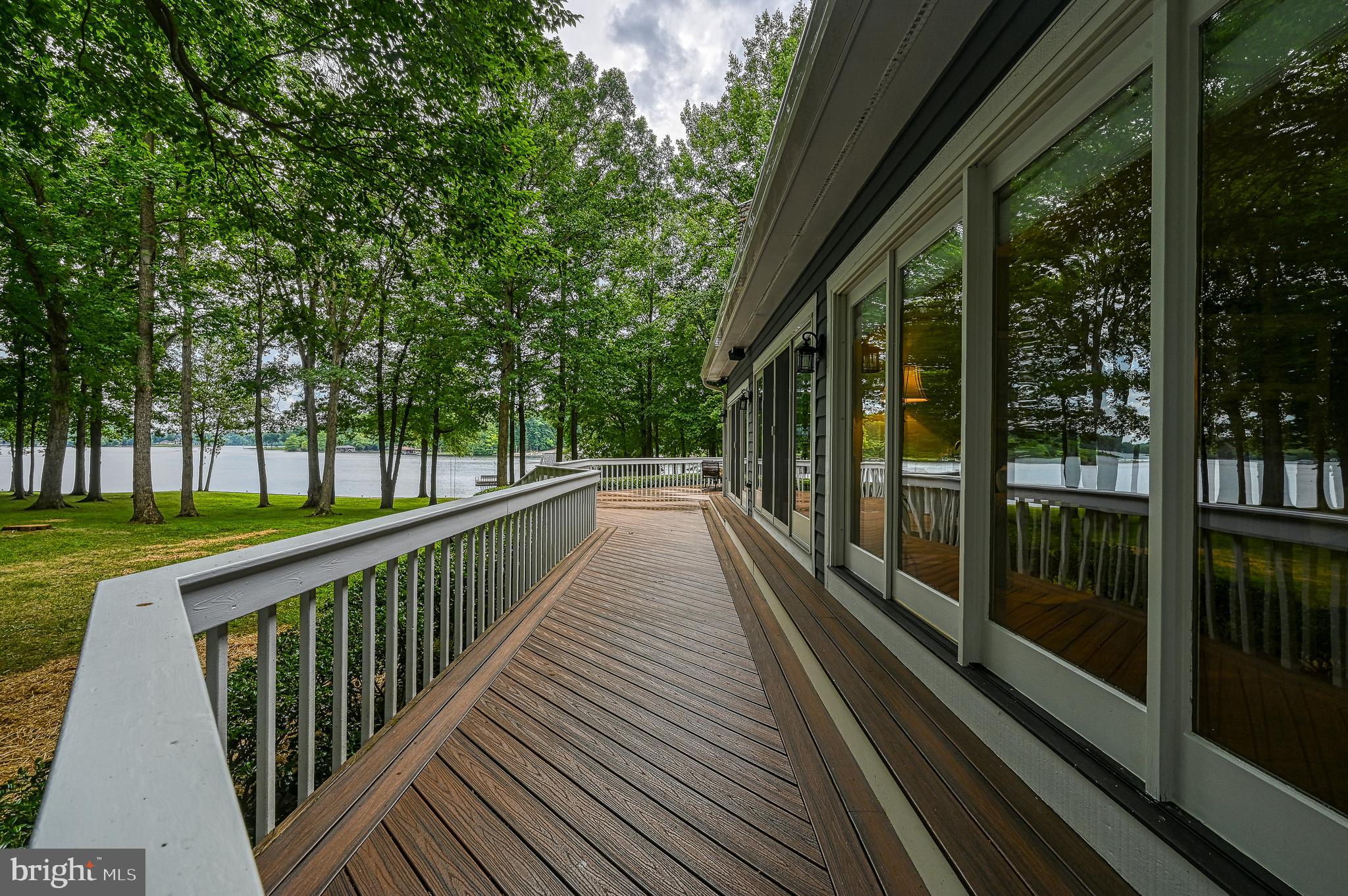 FOXWOOD MANOR - Residential