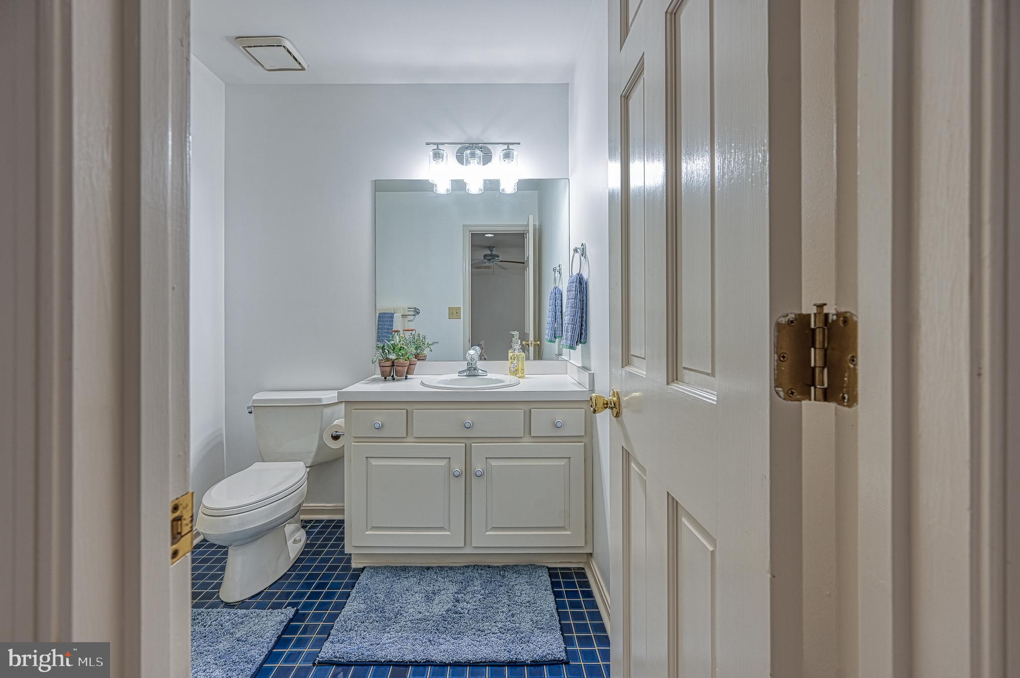 FOXWOOD MANOR - Residential