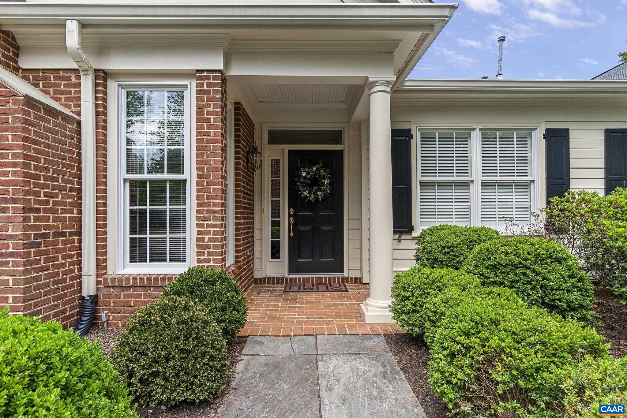 1147 MARION DR