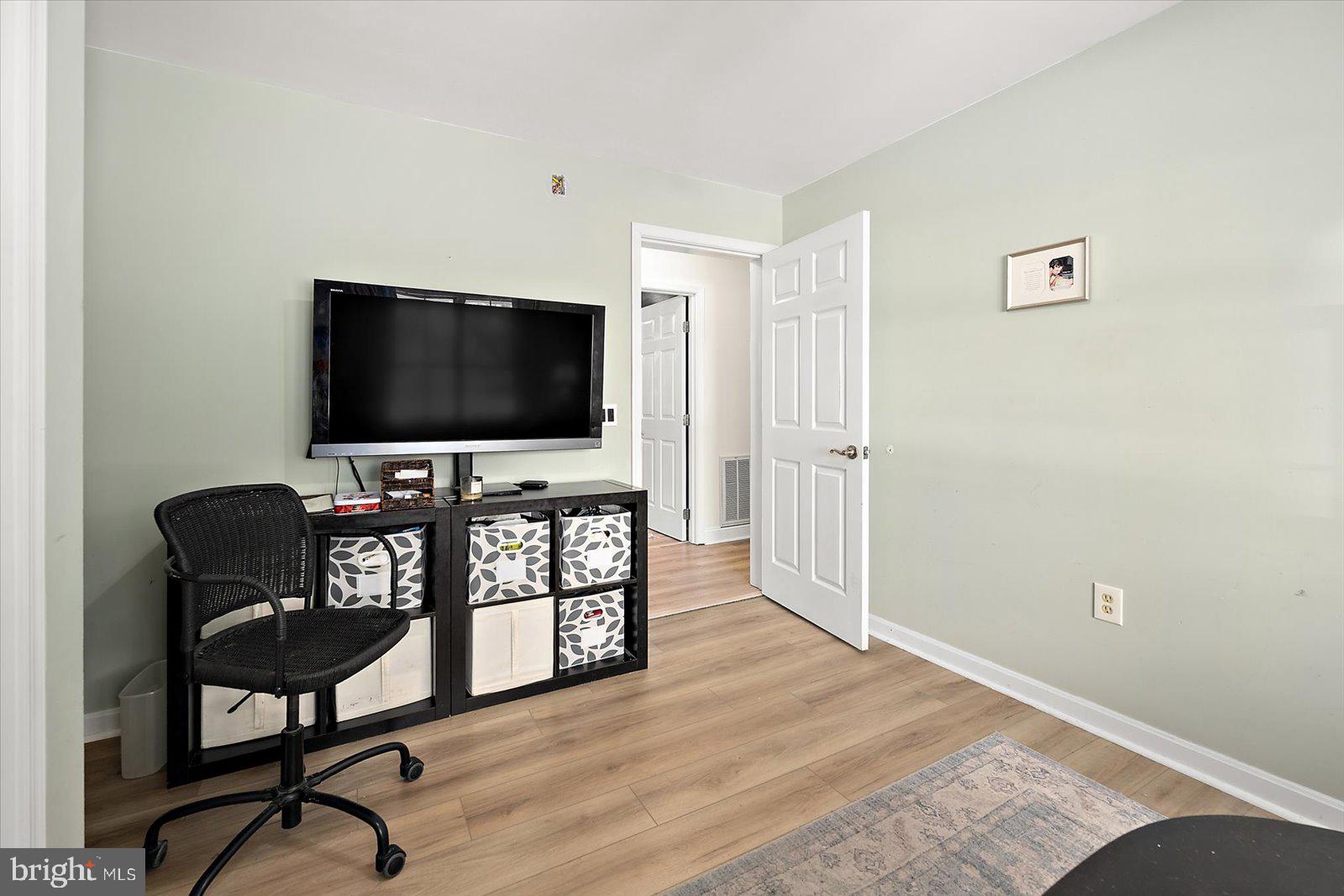 R COATES JR - Residential