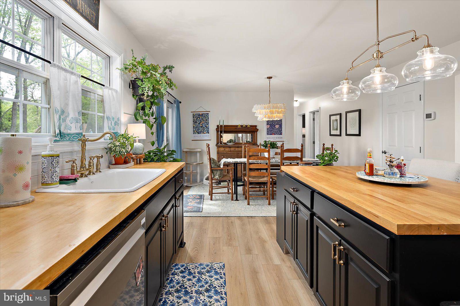 R COATES JR - Residential