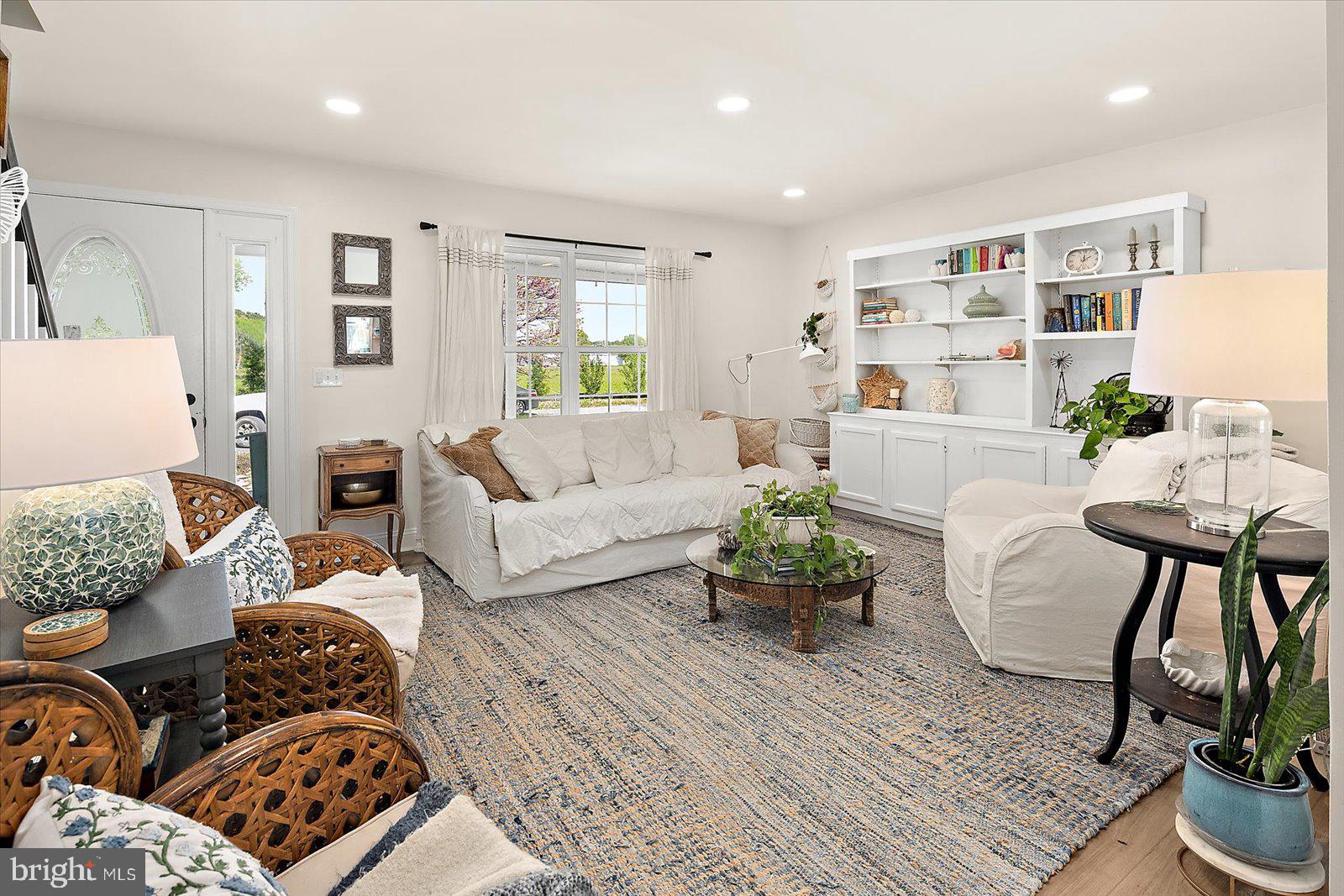 R COATES JR - Residential