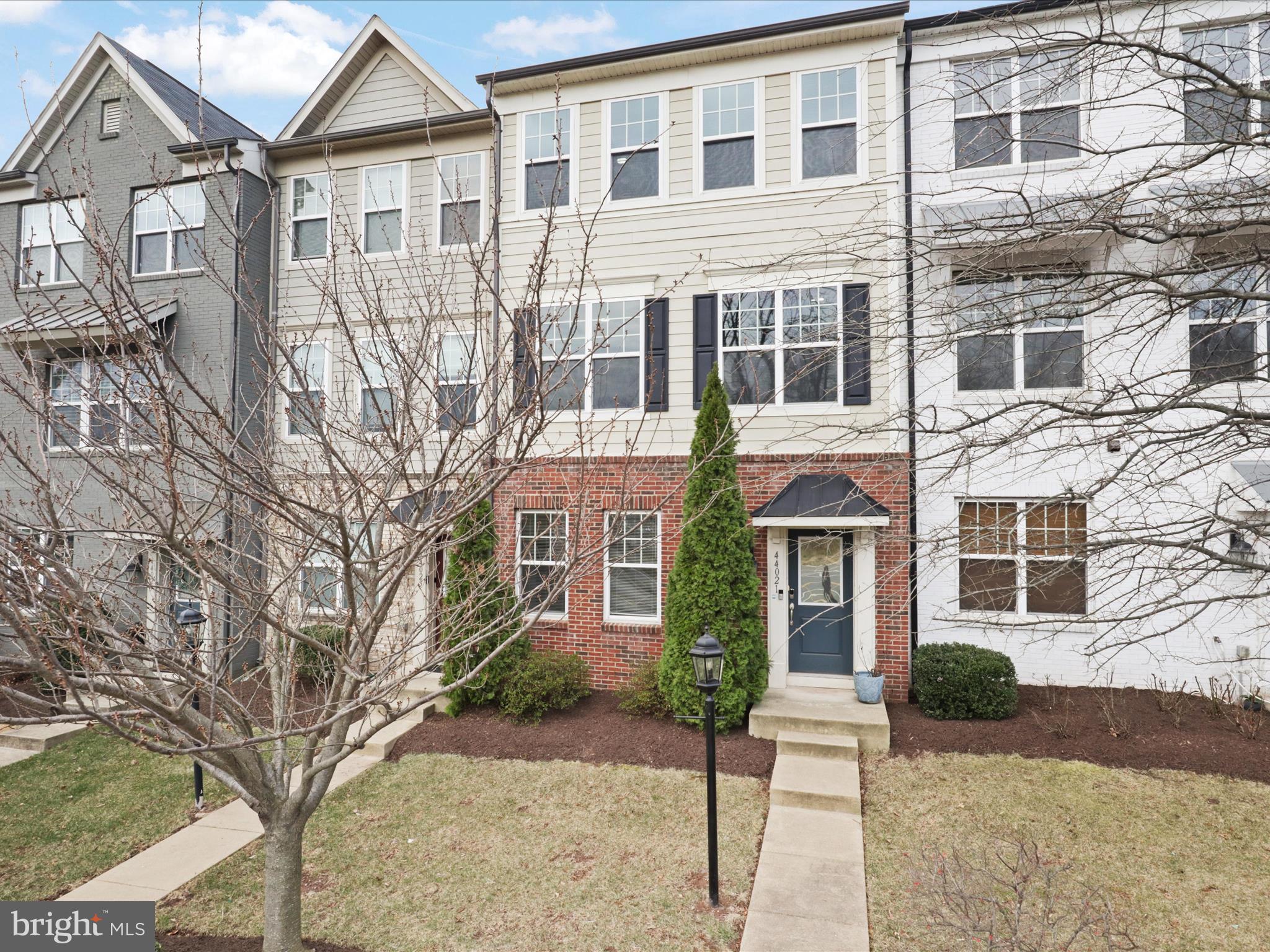 EAST GATE ONE - Residential Lease