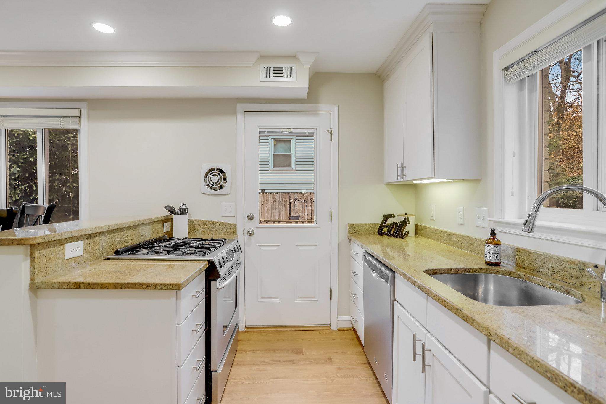 HUNTINGTON - Residential