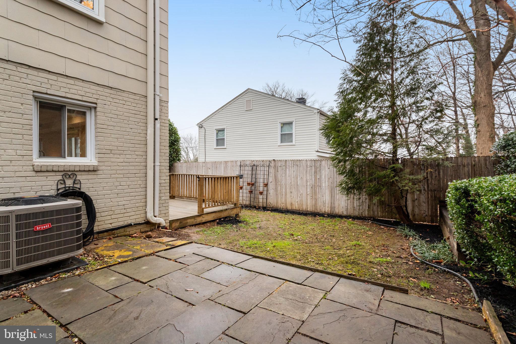 HUNTINGTON - Residential