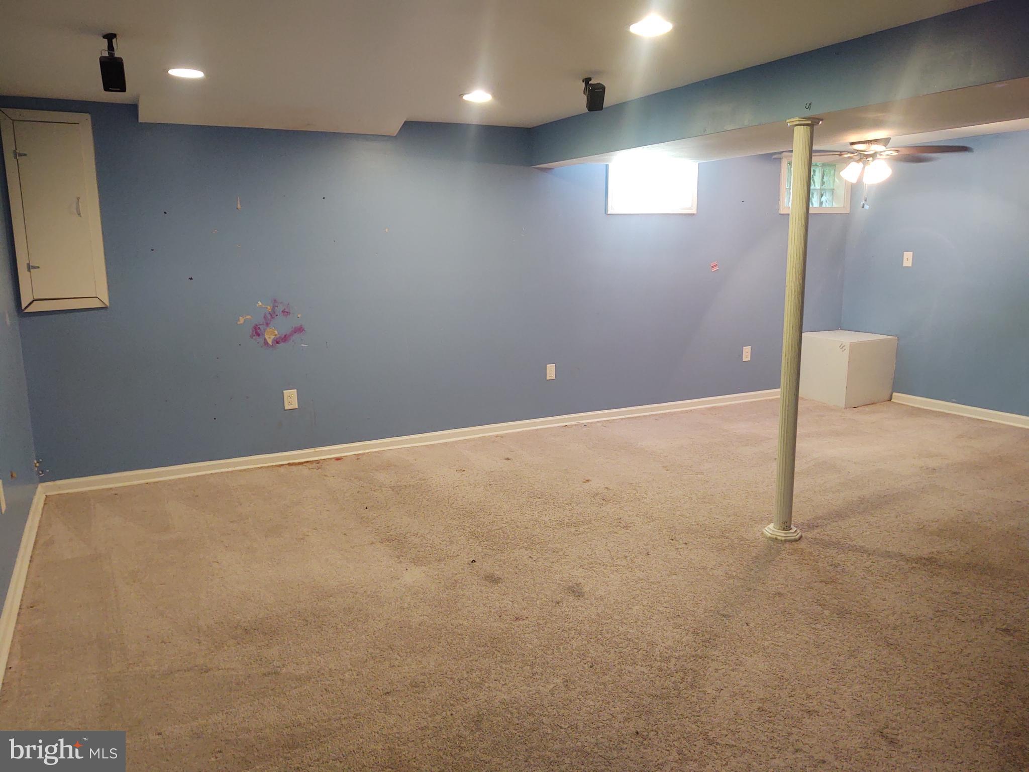 LONG REACH - Residential