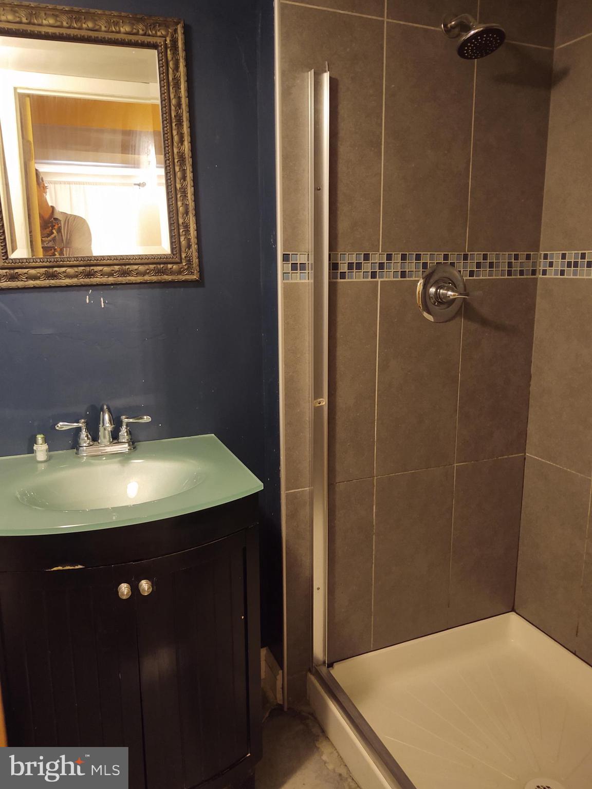 LONG REACH - Residential