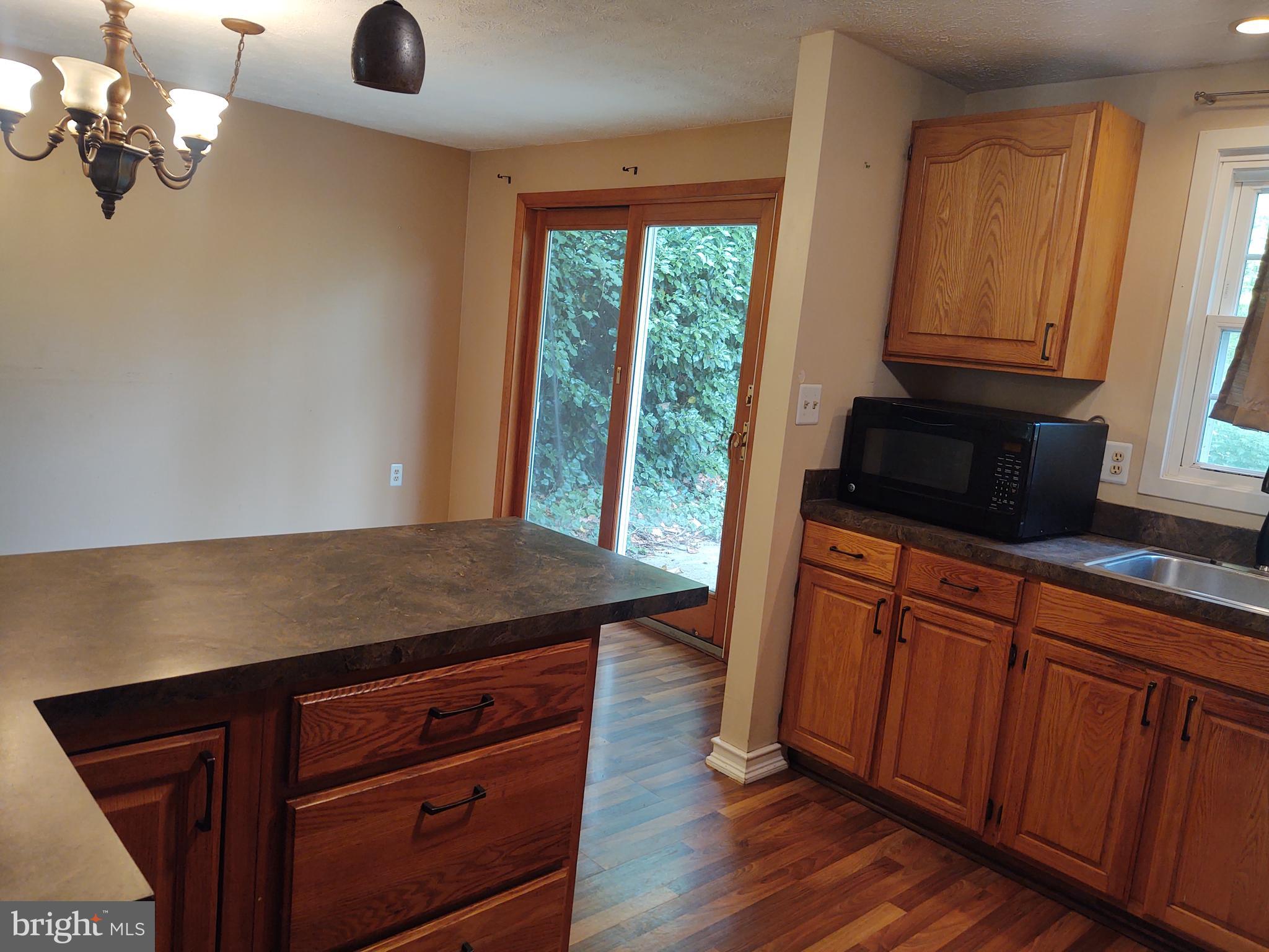 LONG REACH - Residential