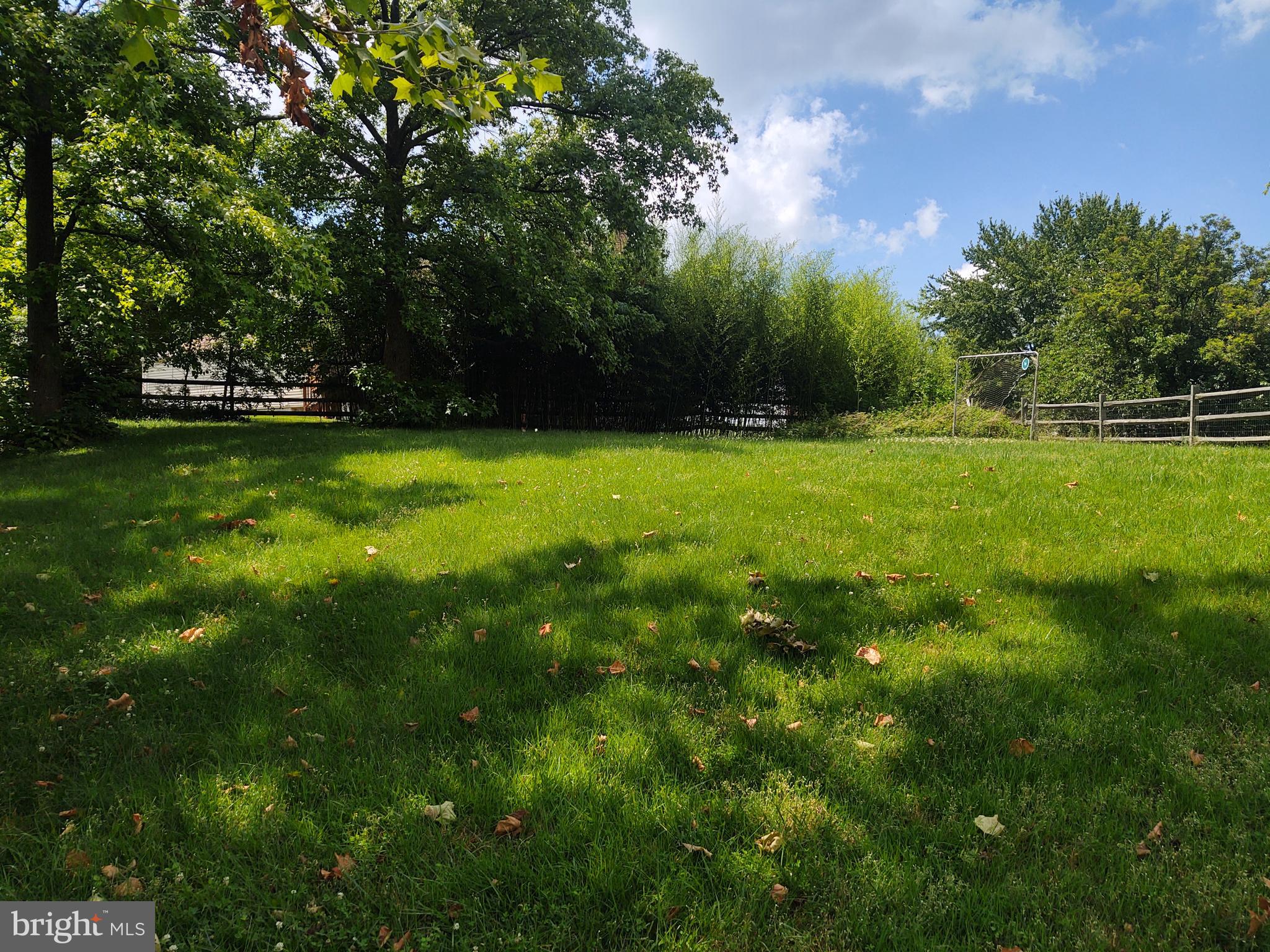 LONG REACH - Residential