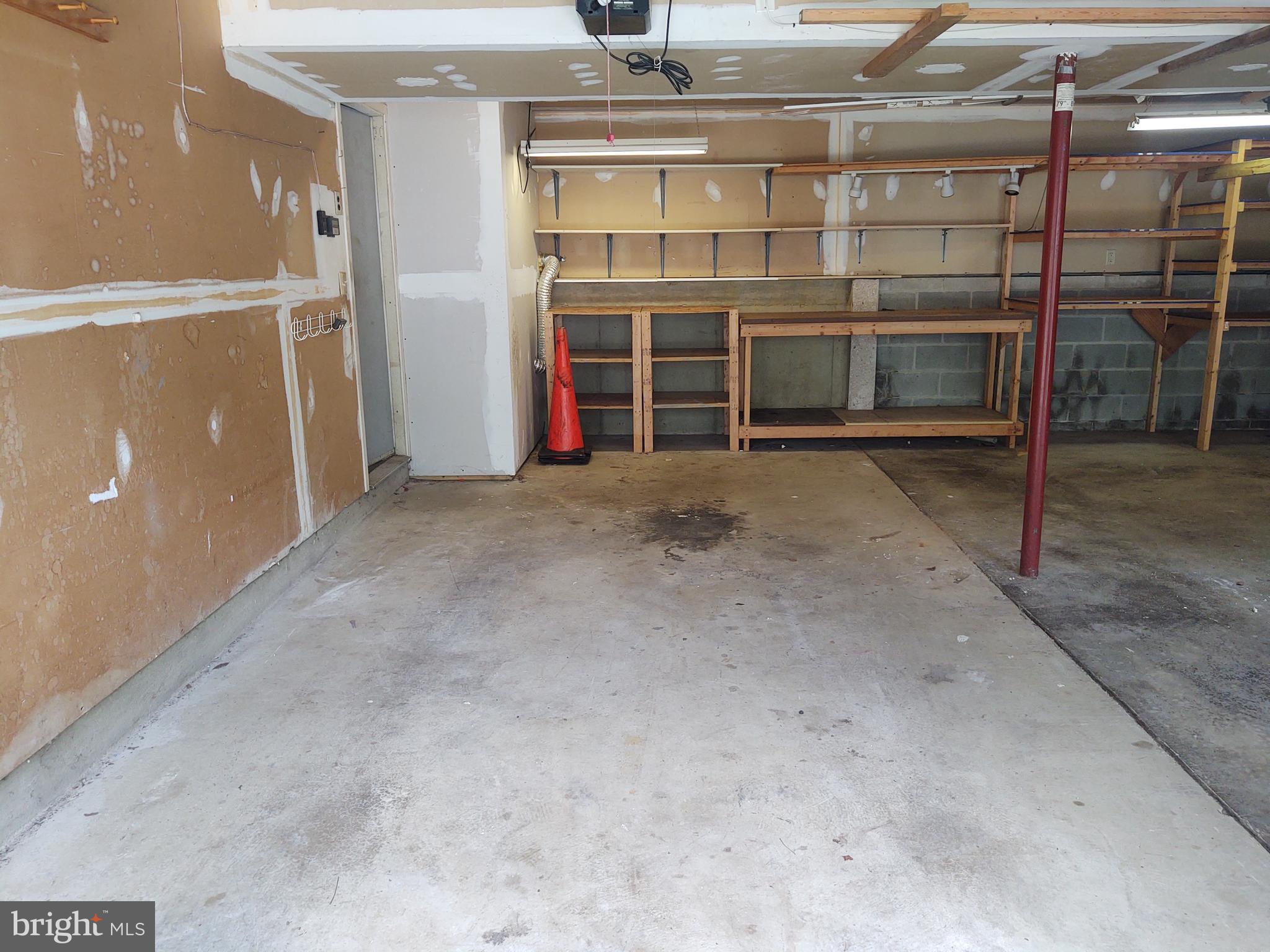 LONG REACH - Residential