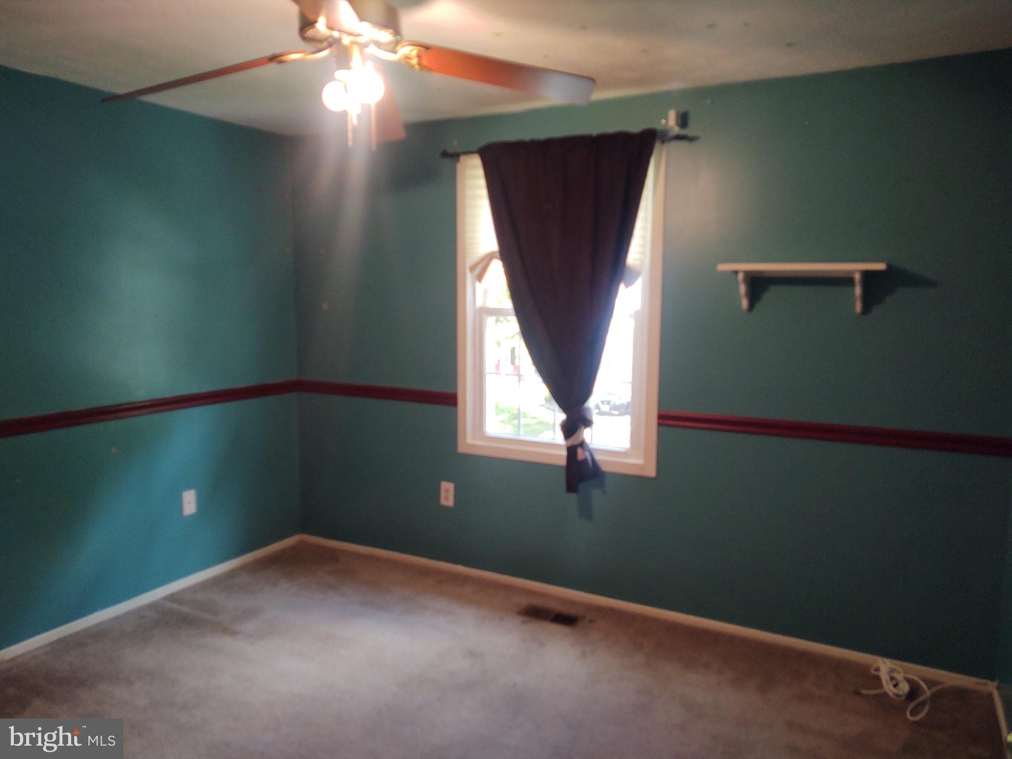 LONG REACH - Residential