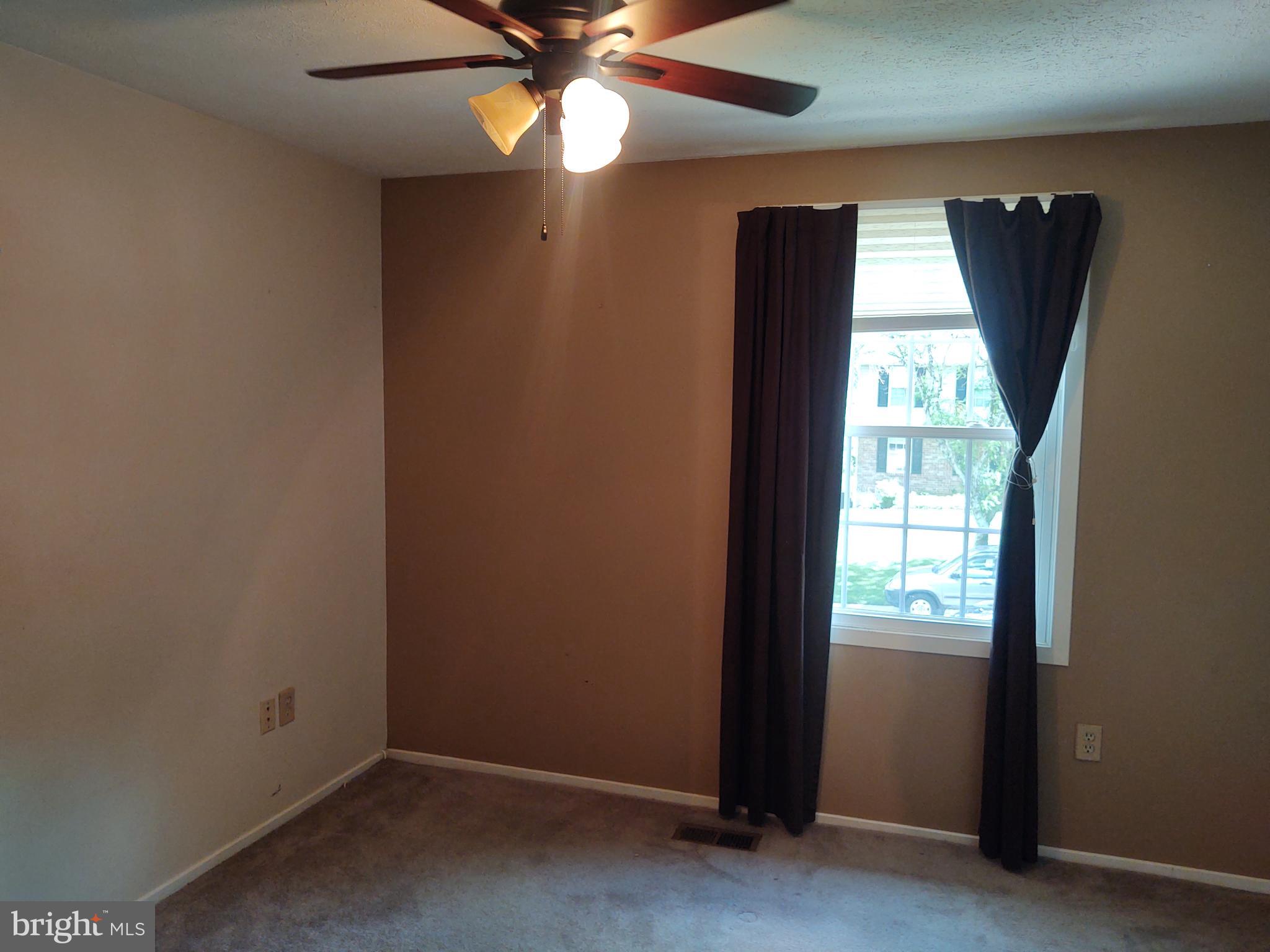 LONG REACH - Residential