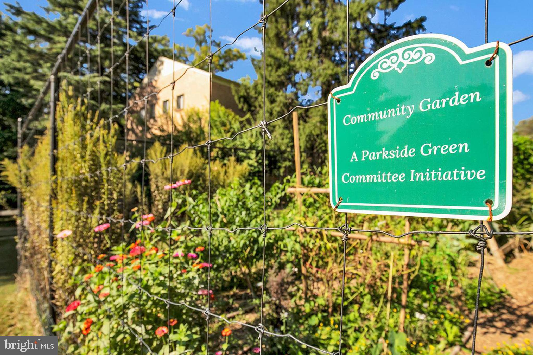 PARKSIDE CONDOMINIUMS - Residential