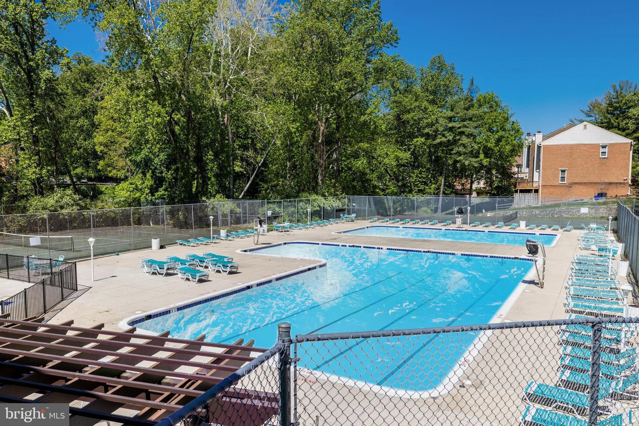 PARKSIDE CONDOMINIUMS - Residential