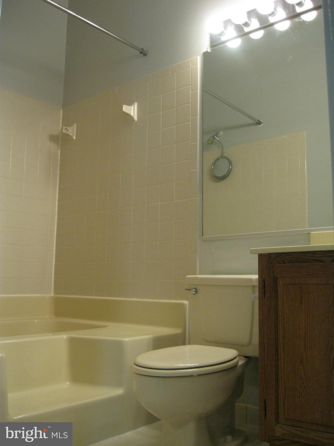 LONG GATE - Residential Lease