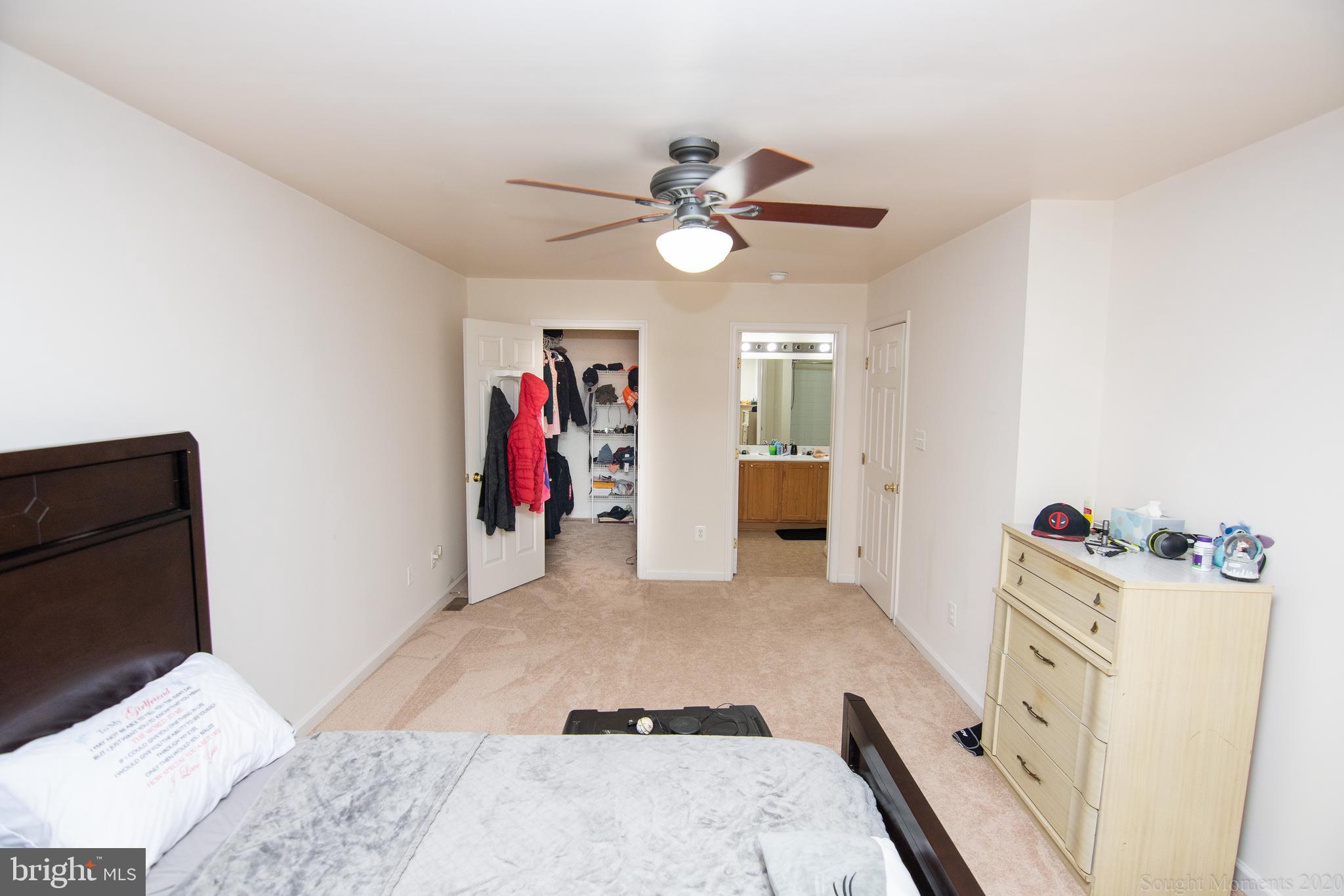 STAFFORD LAKES VILLAGE - Residential Lease