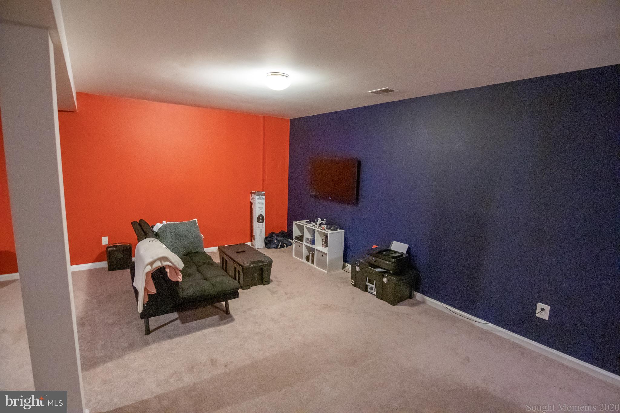 STAFFORD LAKES VILLAGE - Residential Lease