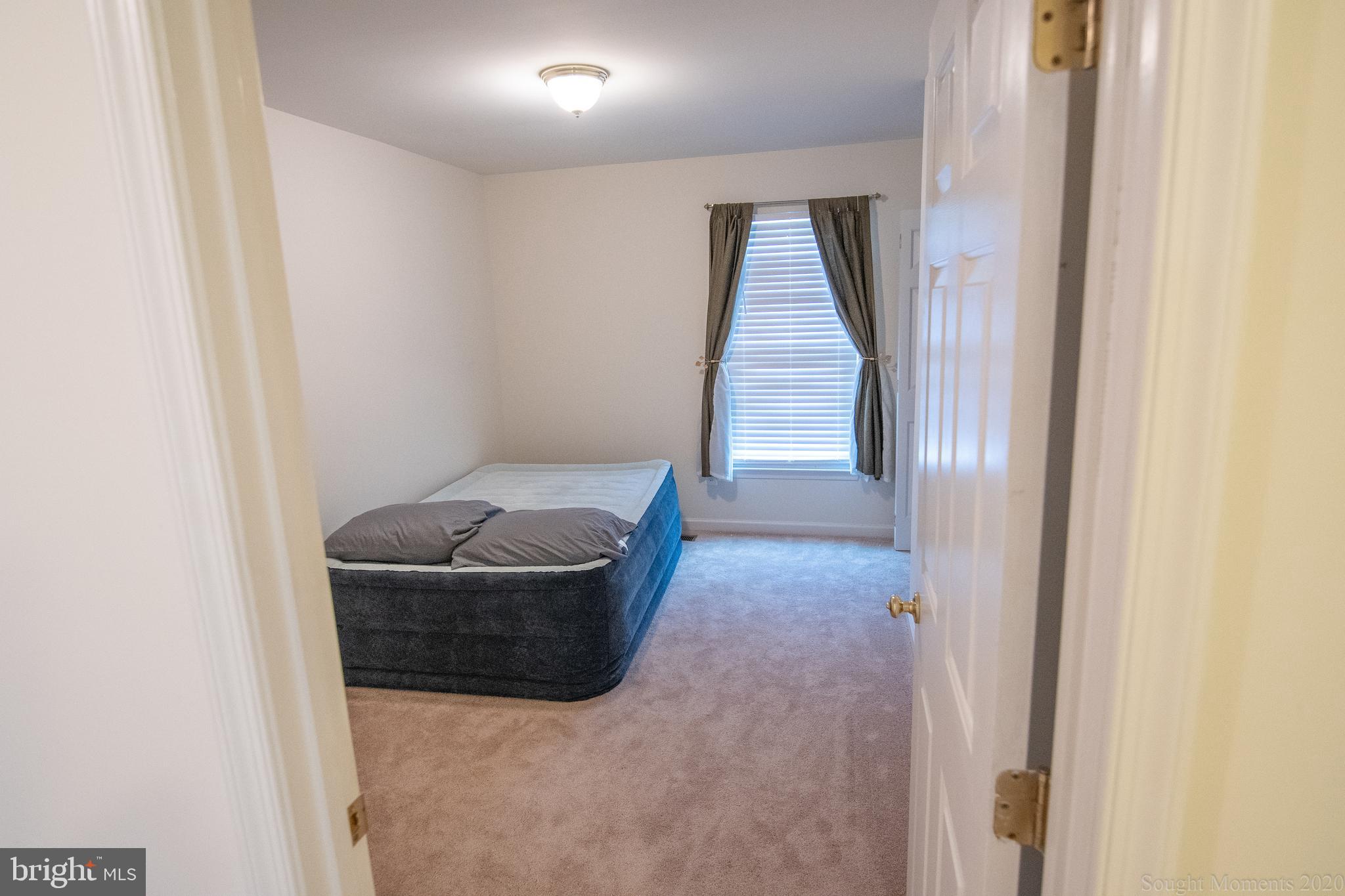 STAFFORD LAKES VILLAGE - Residential Lease