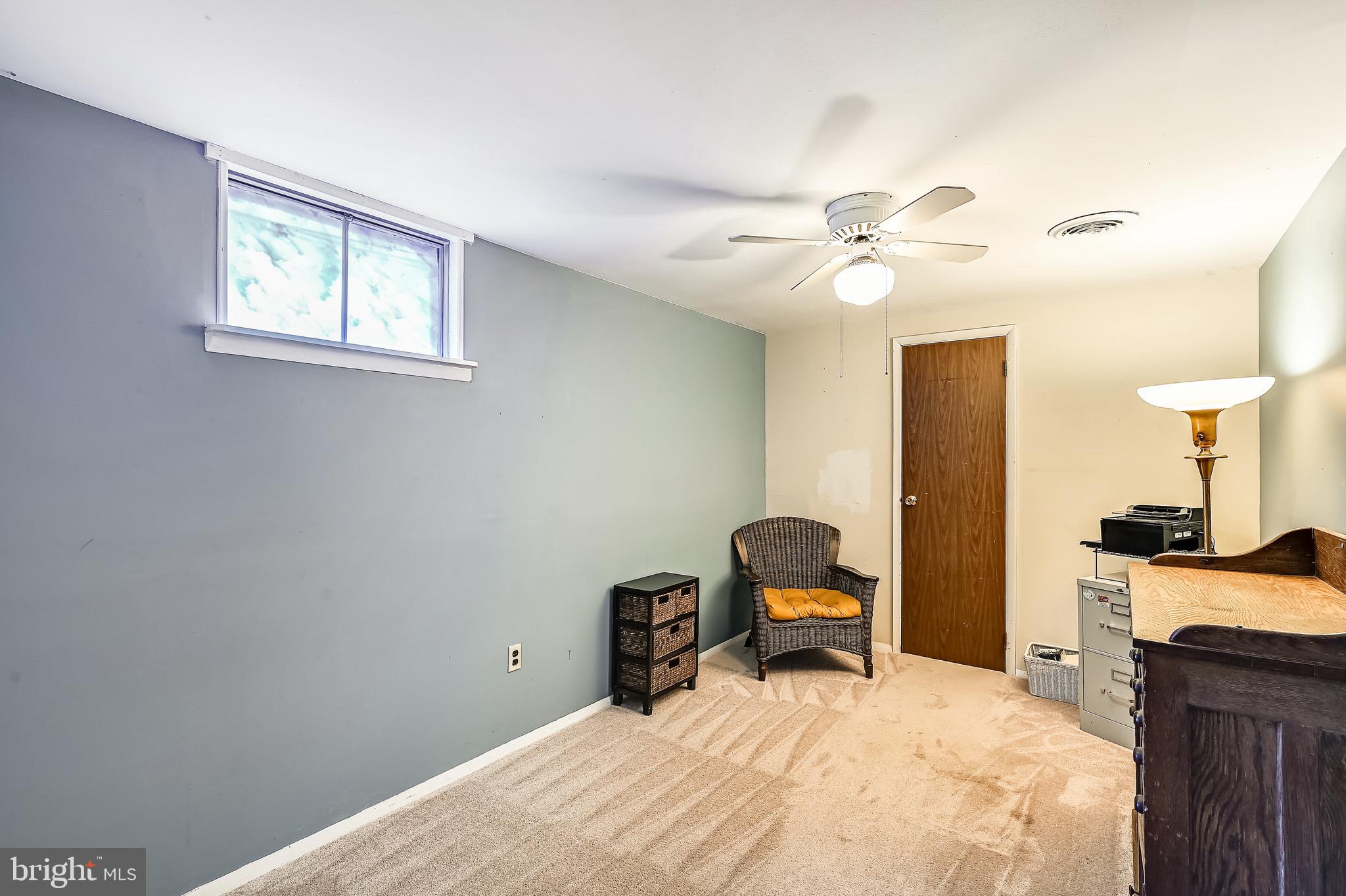 WOODLAND BEACH - Residential