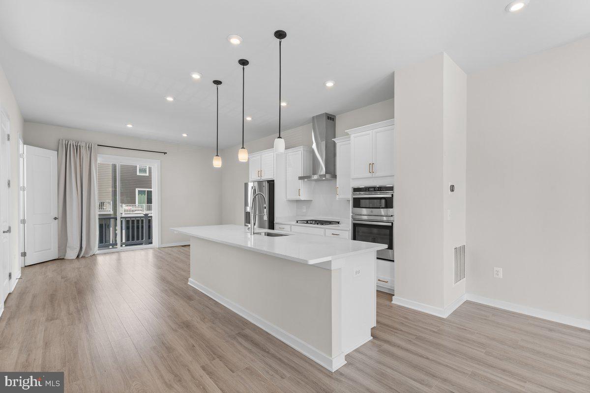 POTOMAC SHORES - Residential Lease