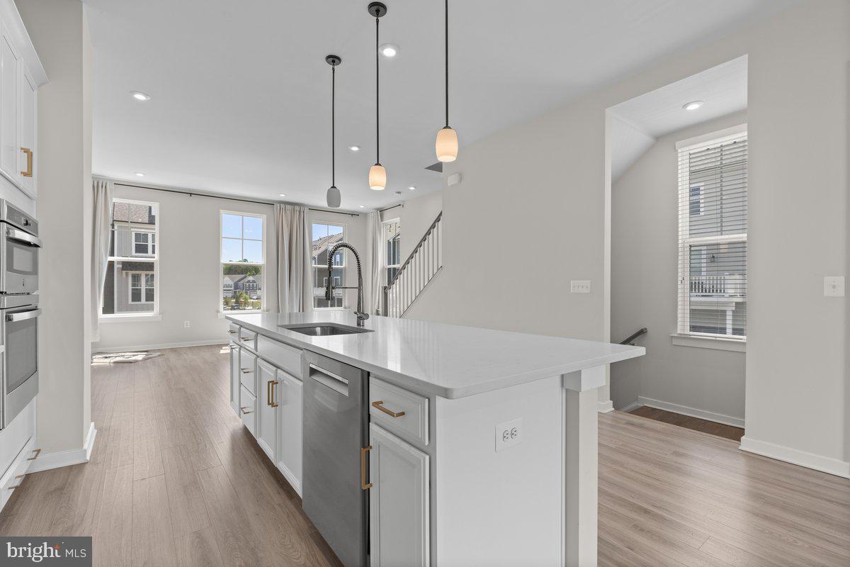 POTOMAC SHORES - Residential Lease