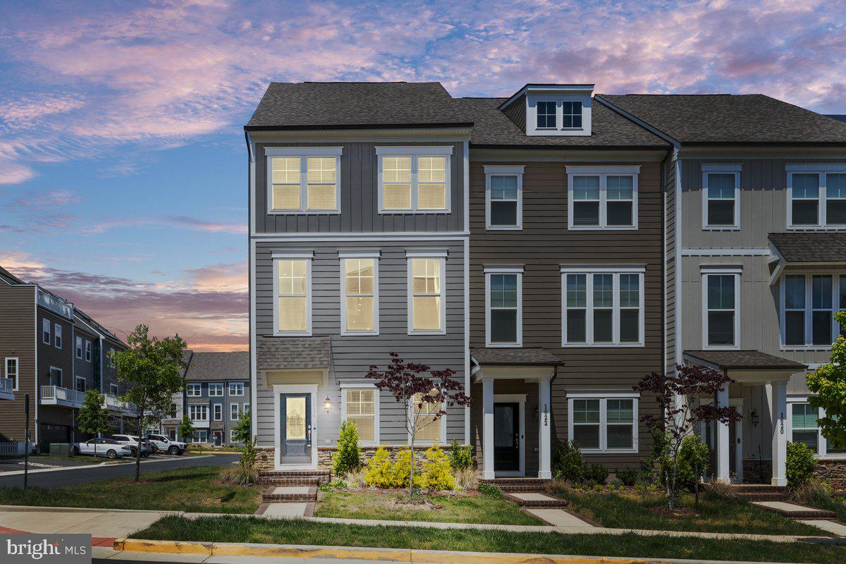 POTOMAC SHORES - Residential Lease