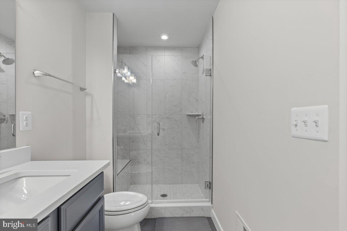 POTOMAC SHORES - Residential Lease