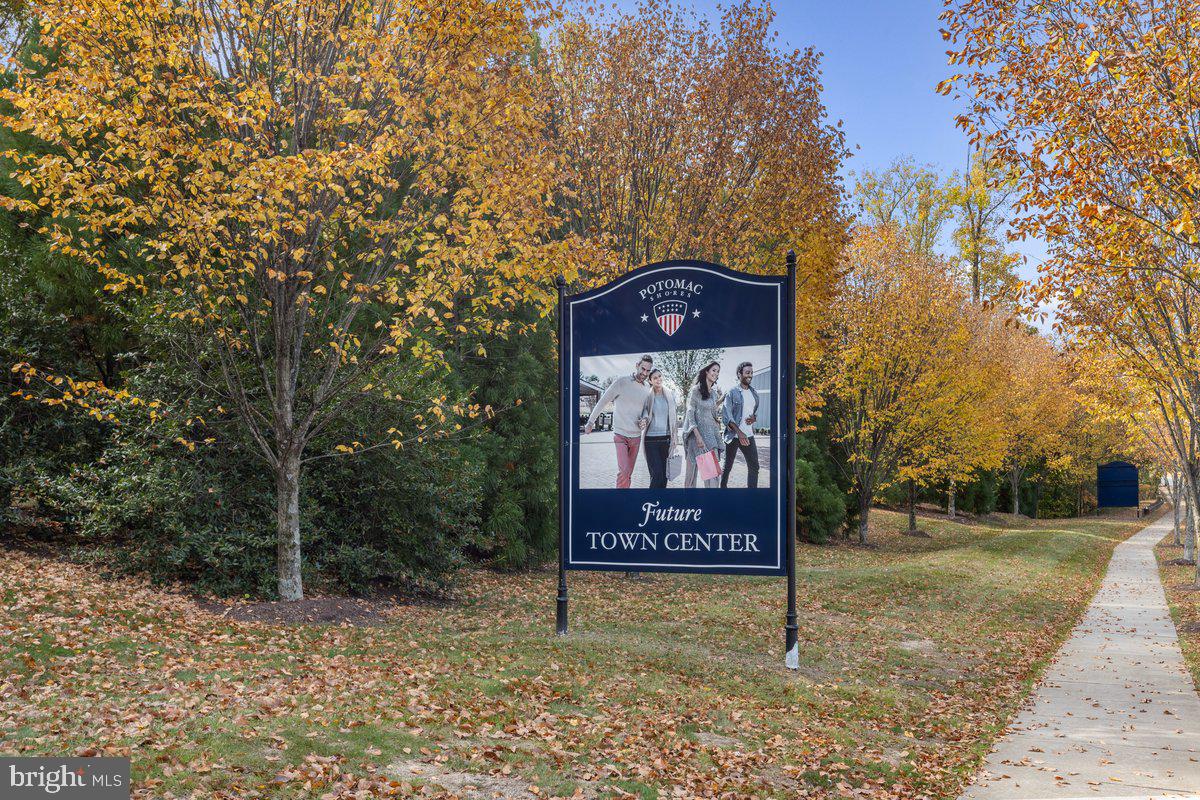 POTOMAC SHORES - Residential Lease