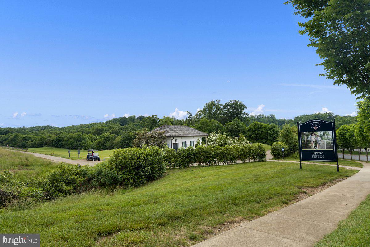 POTOMAC SHORES - Residential Lease