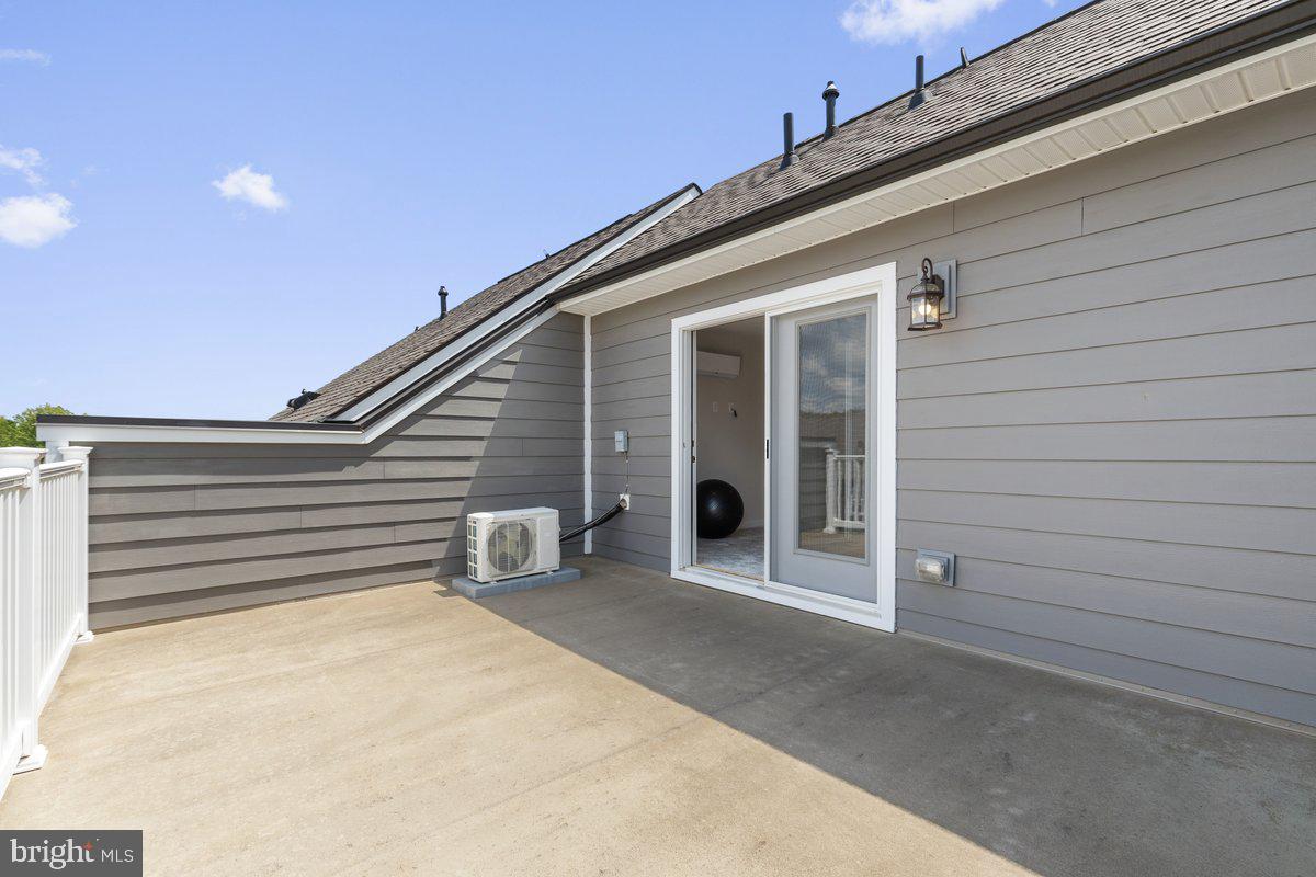 POTOMAC SHORES - Residential Lease