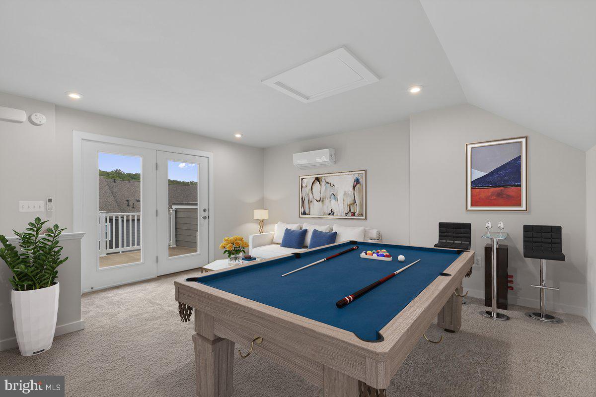 POTOMAC SHORES - Residential Lease