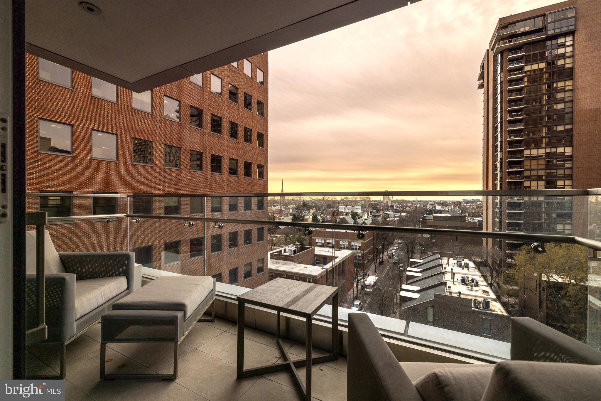 WASHINGTON SQ - Residential