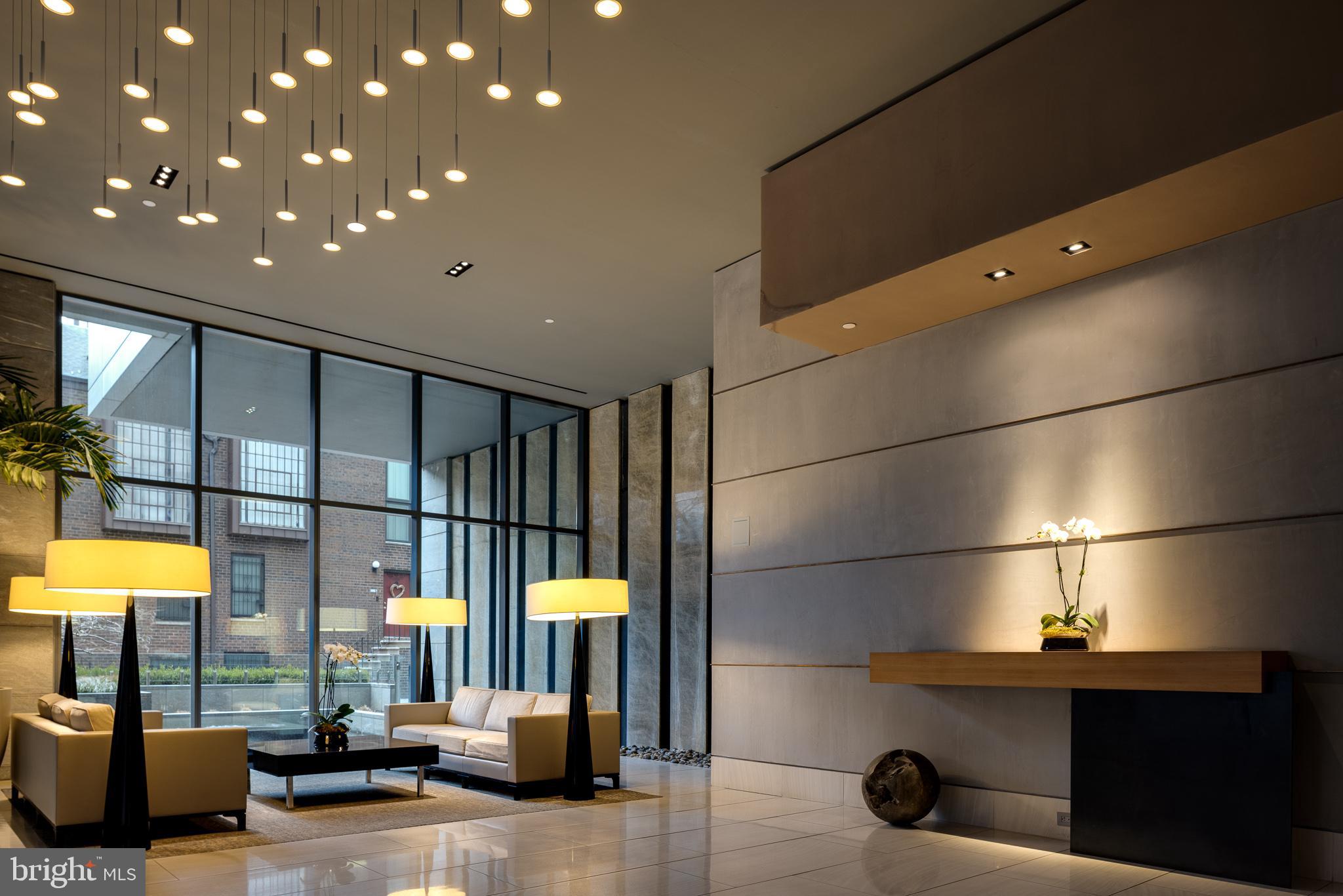 WASHINGTON SQ - Residential