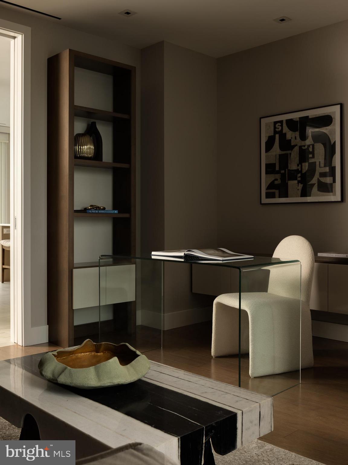 WASHINGTON SQ - Residential