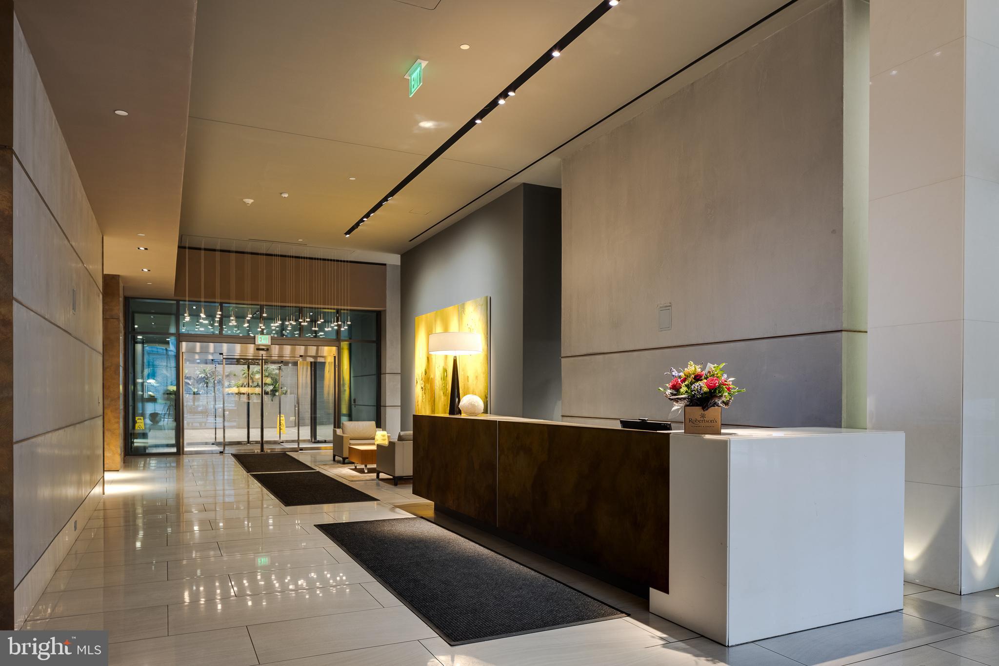 WASHINGTON SQ - Residential