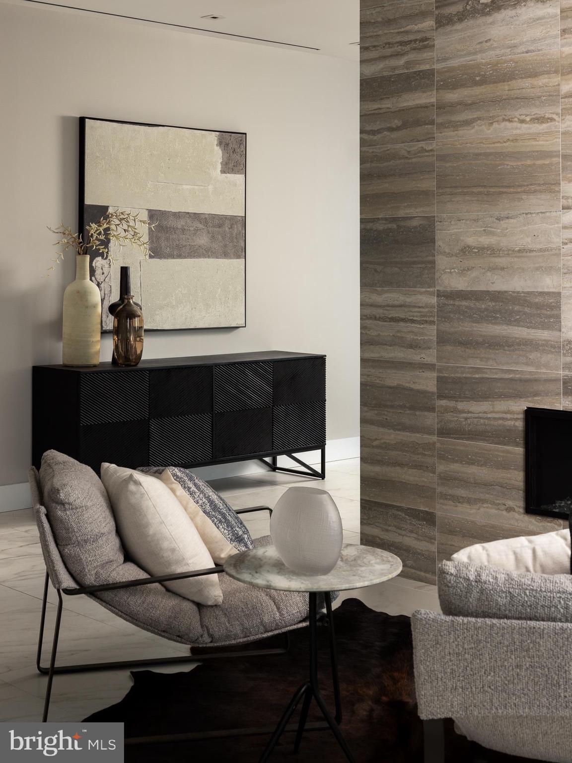 WASHINGTON SQ - Residential