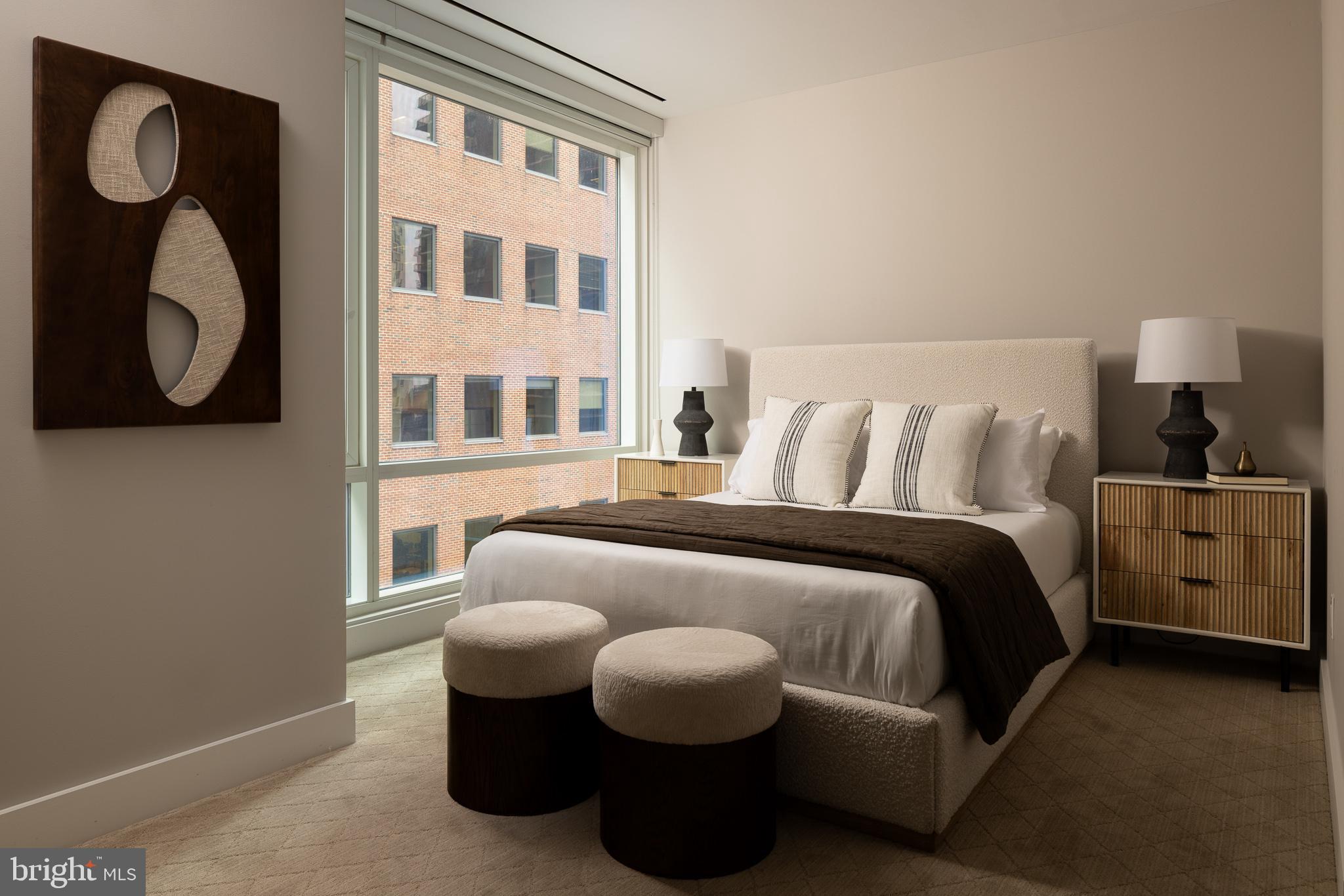 WASHINGTON SQ - Residential