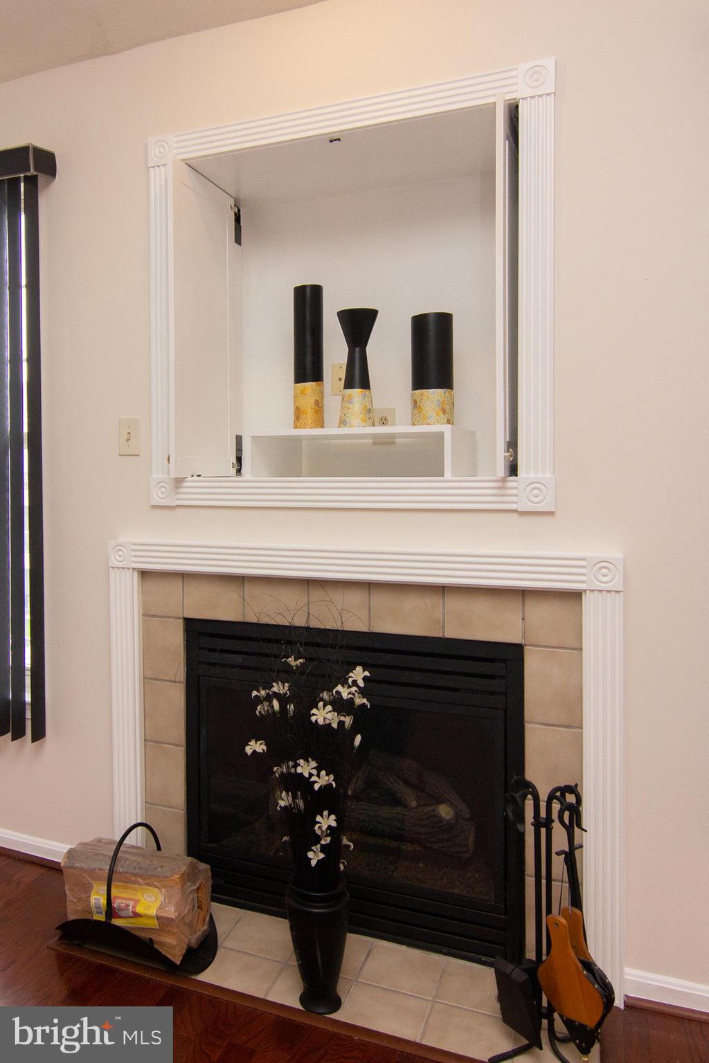 DEVON COURT - Residential