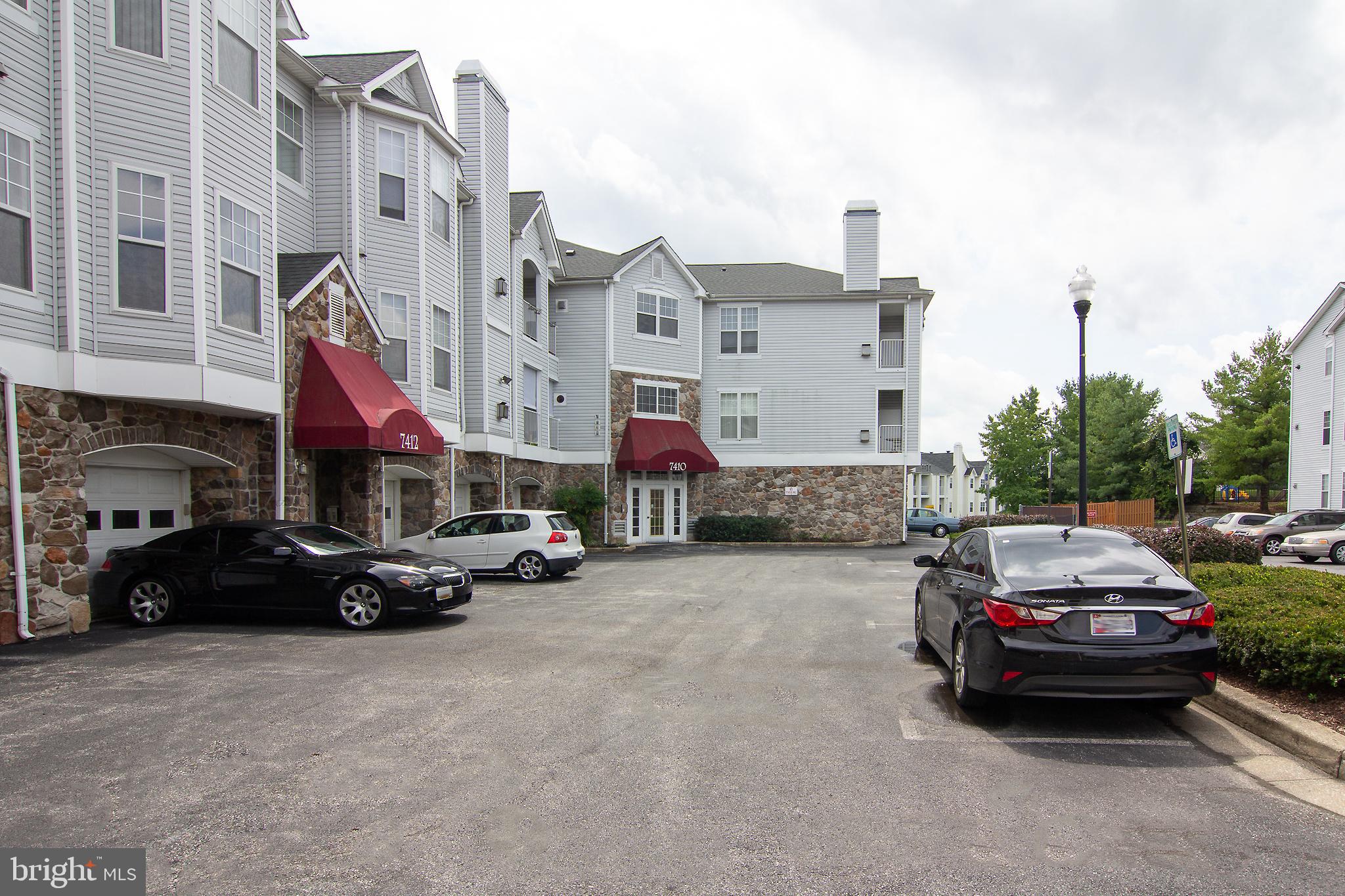 DEVON COURT - Residential