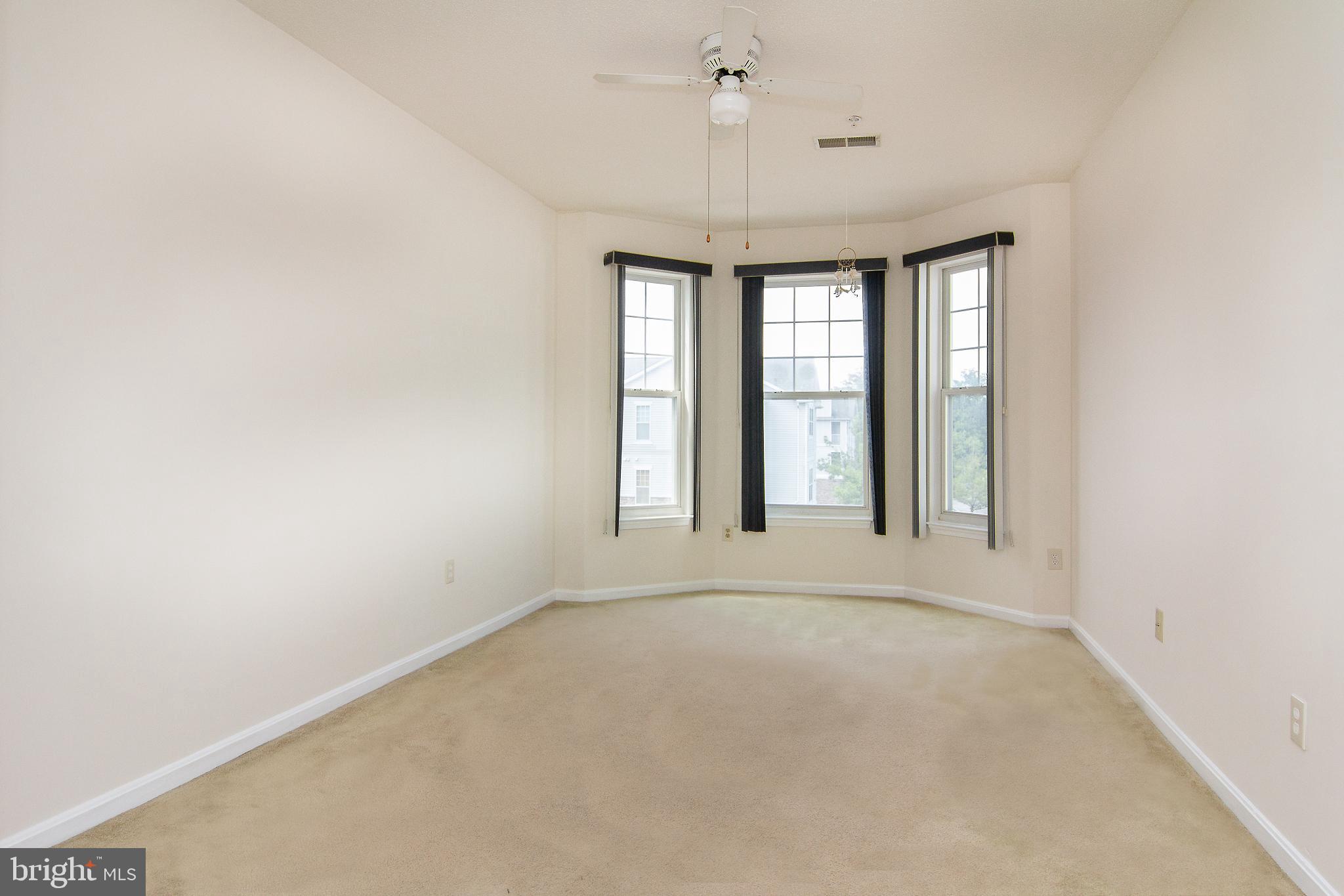 DEVON COURT - Residential