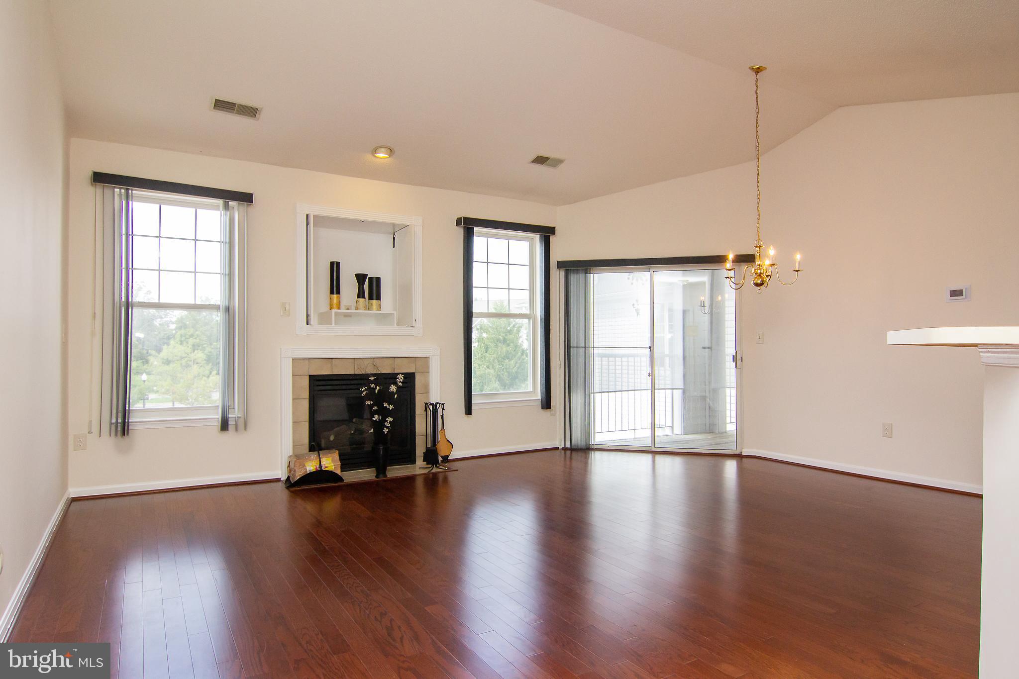 DEVON COURT - Residential