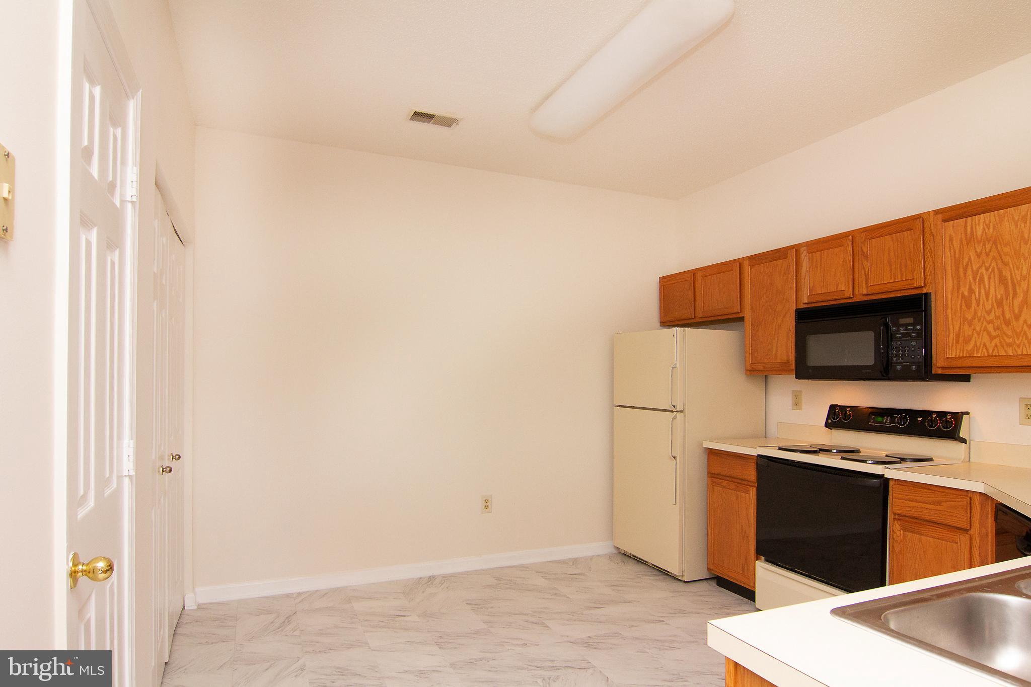 DEVON COURT - Residential