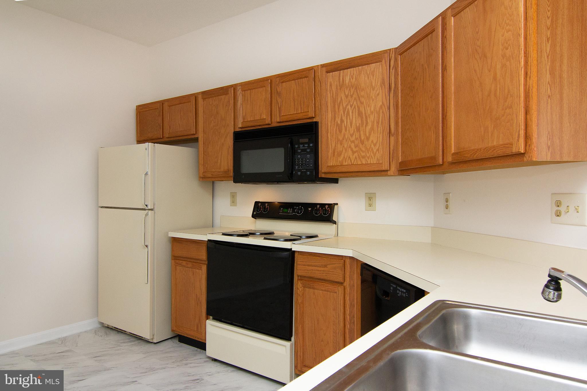 DEVON COURT - Residential